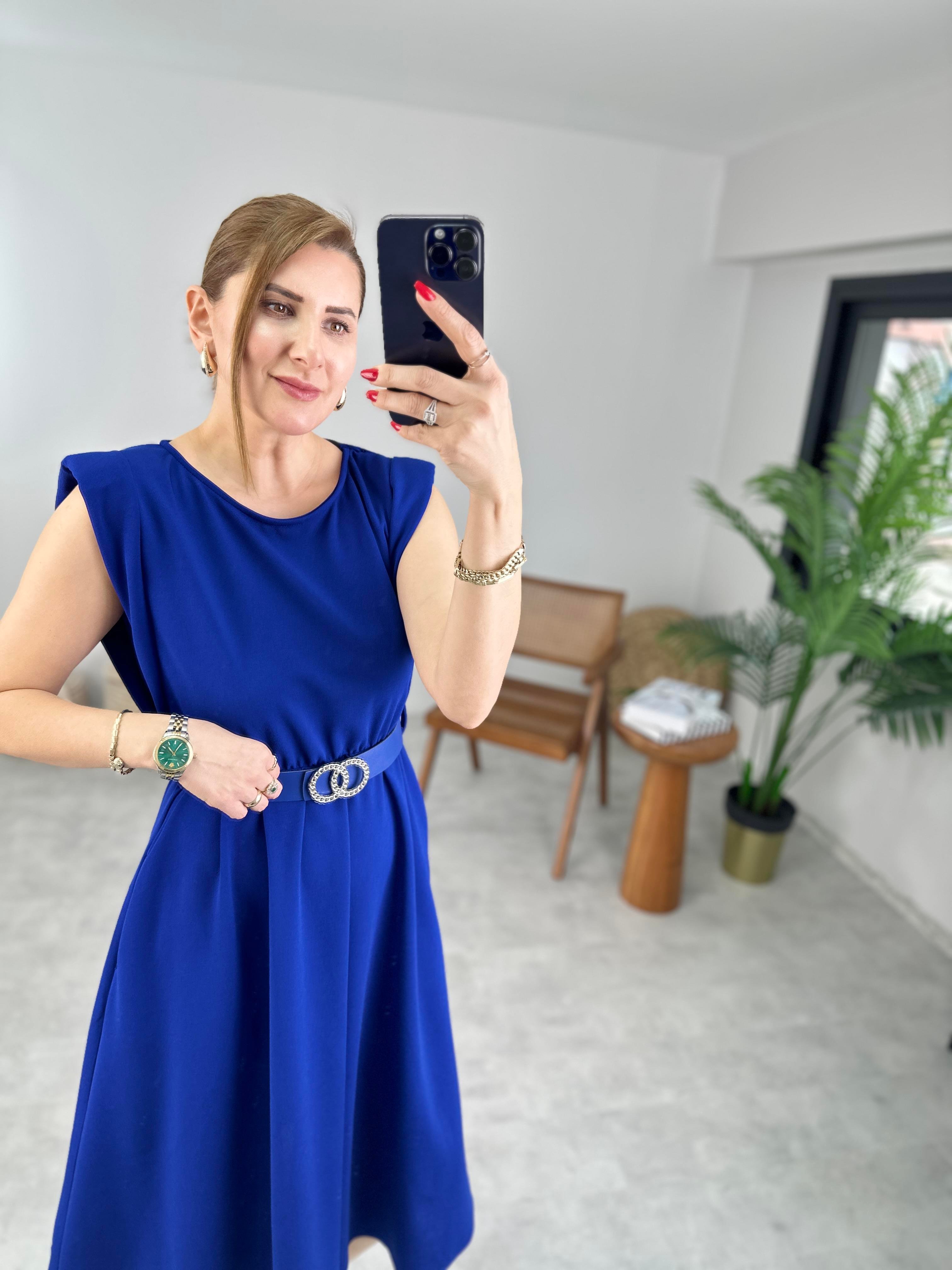 Saks Mavi Vatkalı Kemerli Elbise