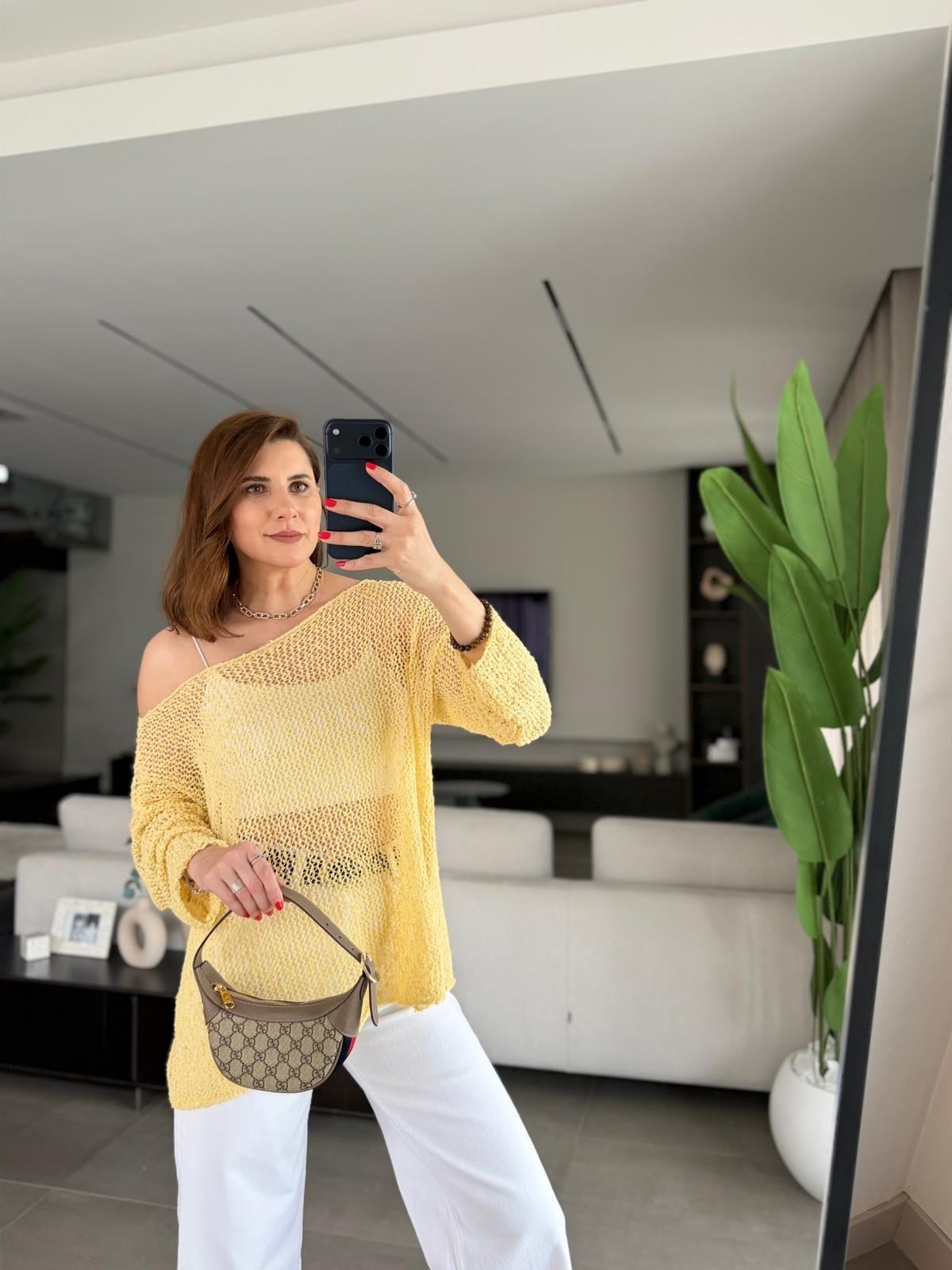 Sarı Ajurlu Parla Bluz