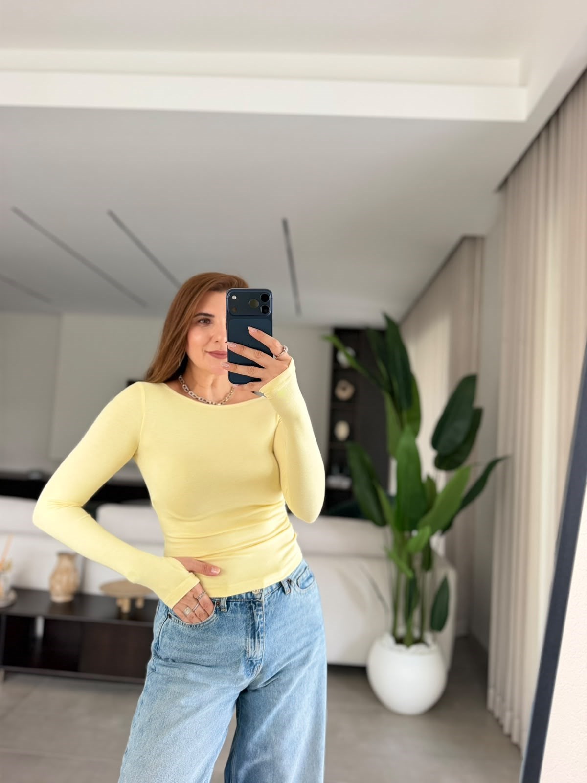 Sarı  Kayık Yaka Parmak Geçmeli Bluz