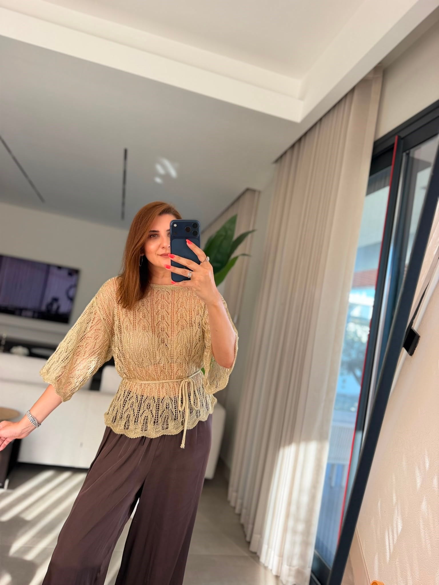 Sarı Motifli Parlak Kuşaklı Bluz