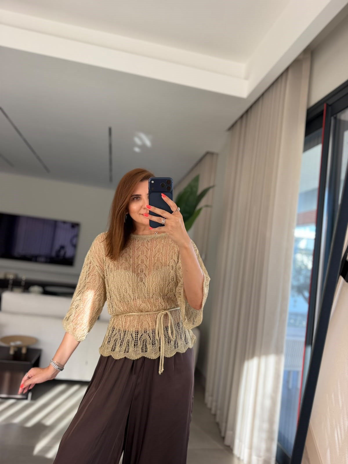 Sarı Motifli Parlak Kuşaklı Bluz