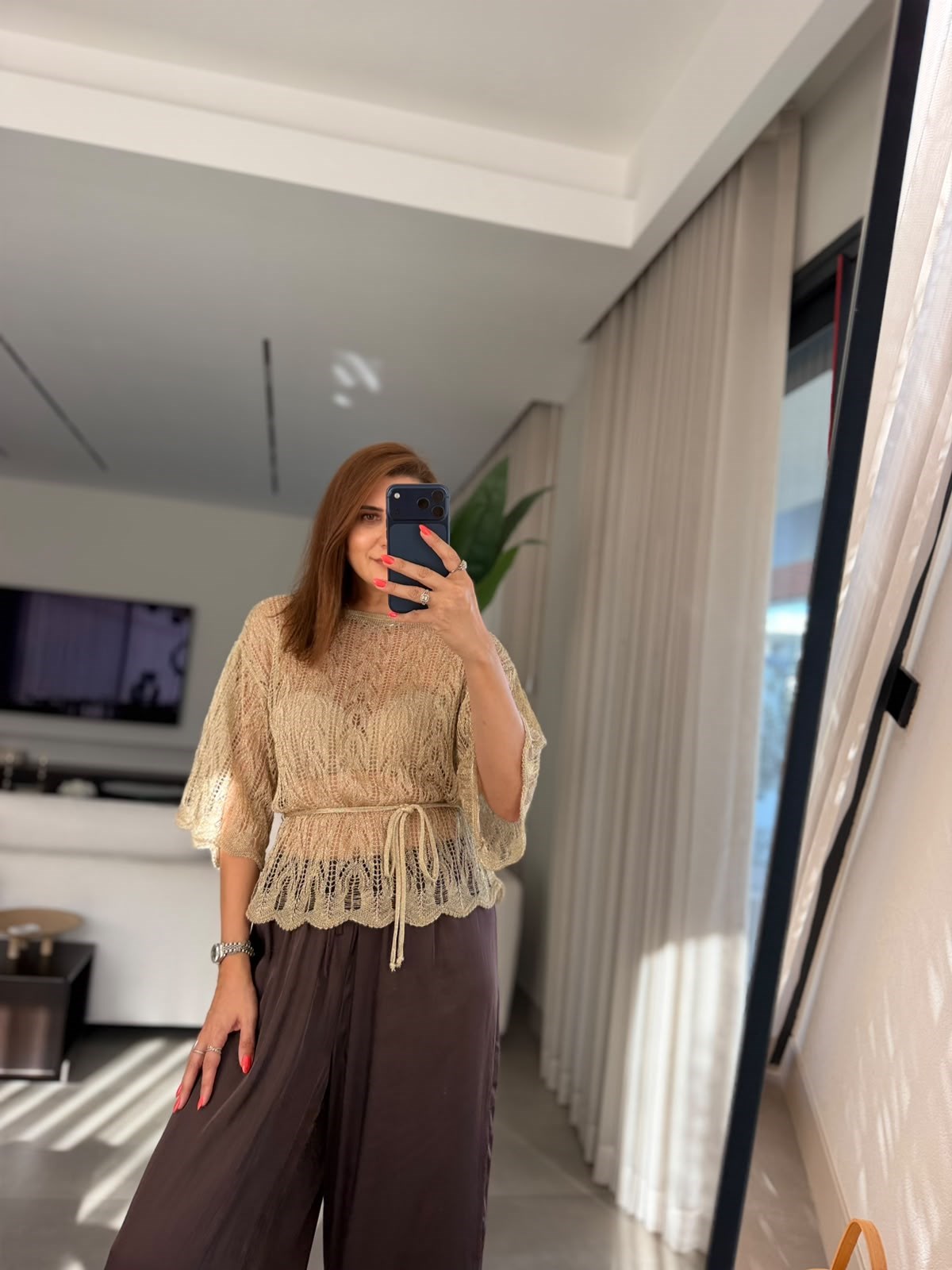 Sarı Motifli Parlak Kuşaklı Bluz
