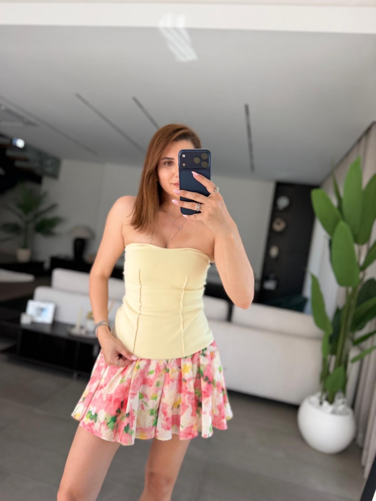 Sarı Önü Dikiş Detay Straplez Bluz