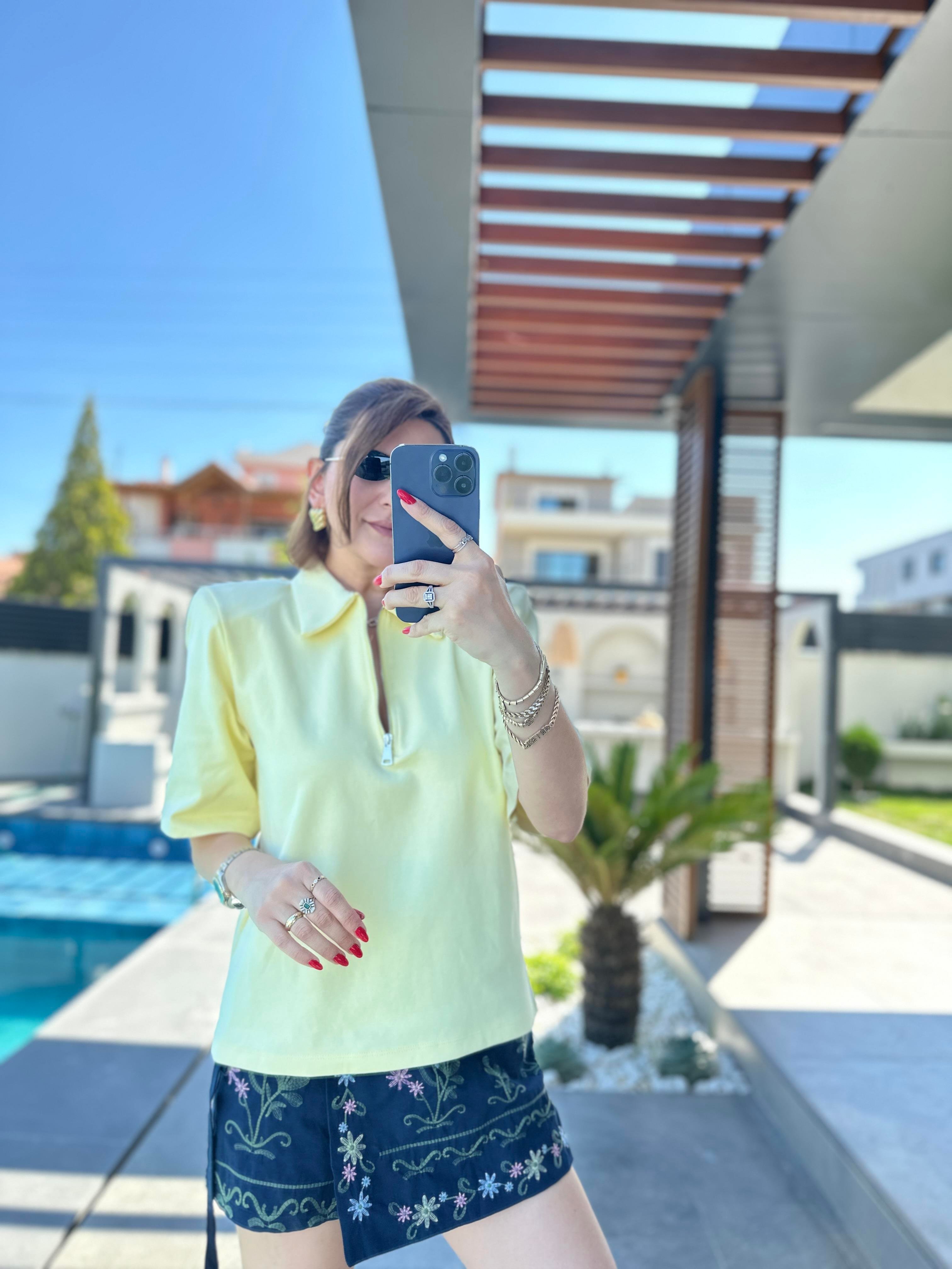Sarı Vatkalı Yarım Fermuarlı T-shirt