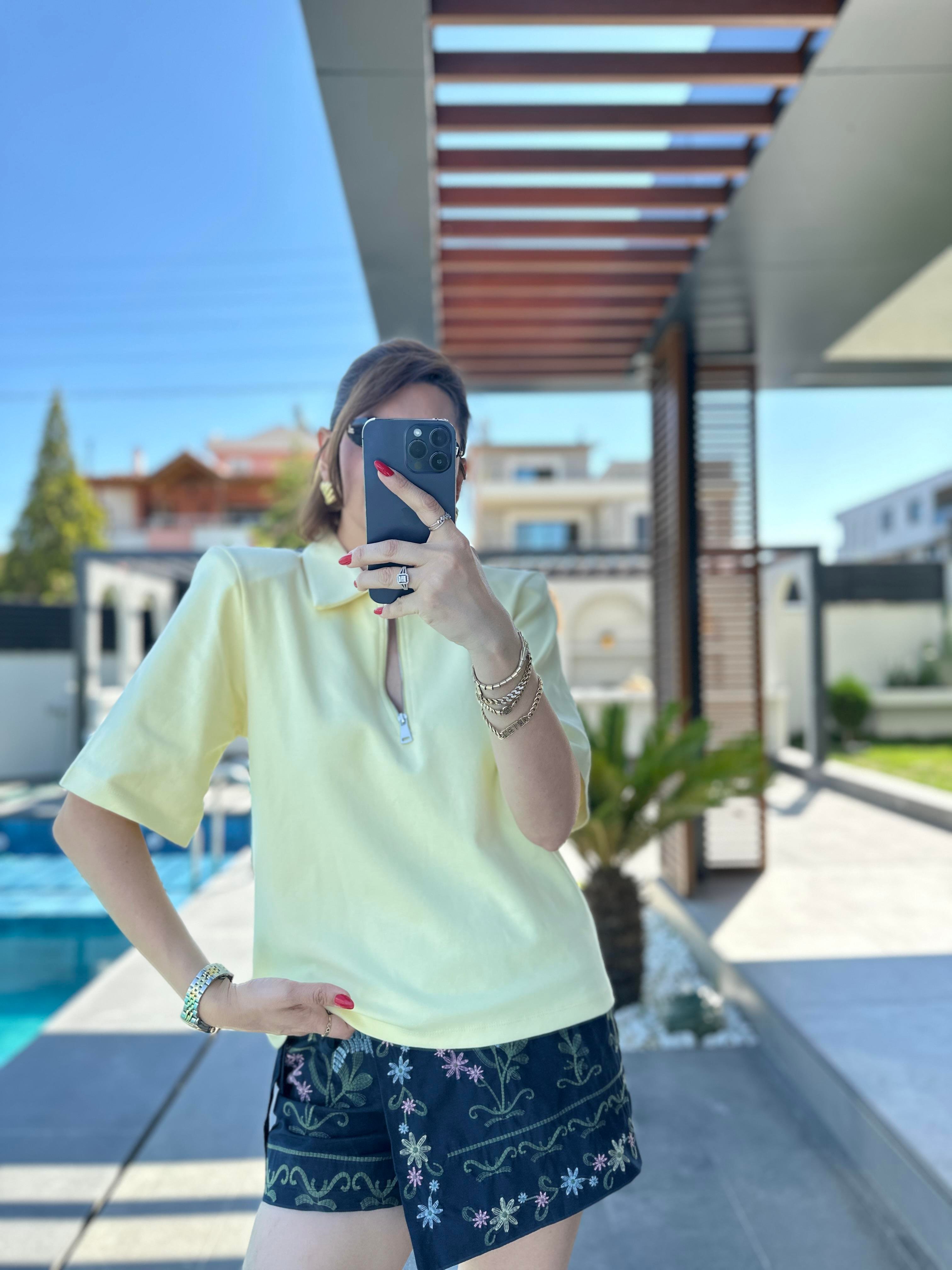 Sarı Vatkalı Yarım Fermuarlı T-shirt