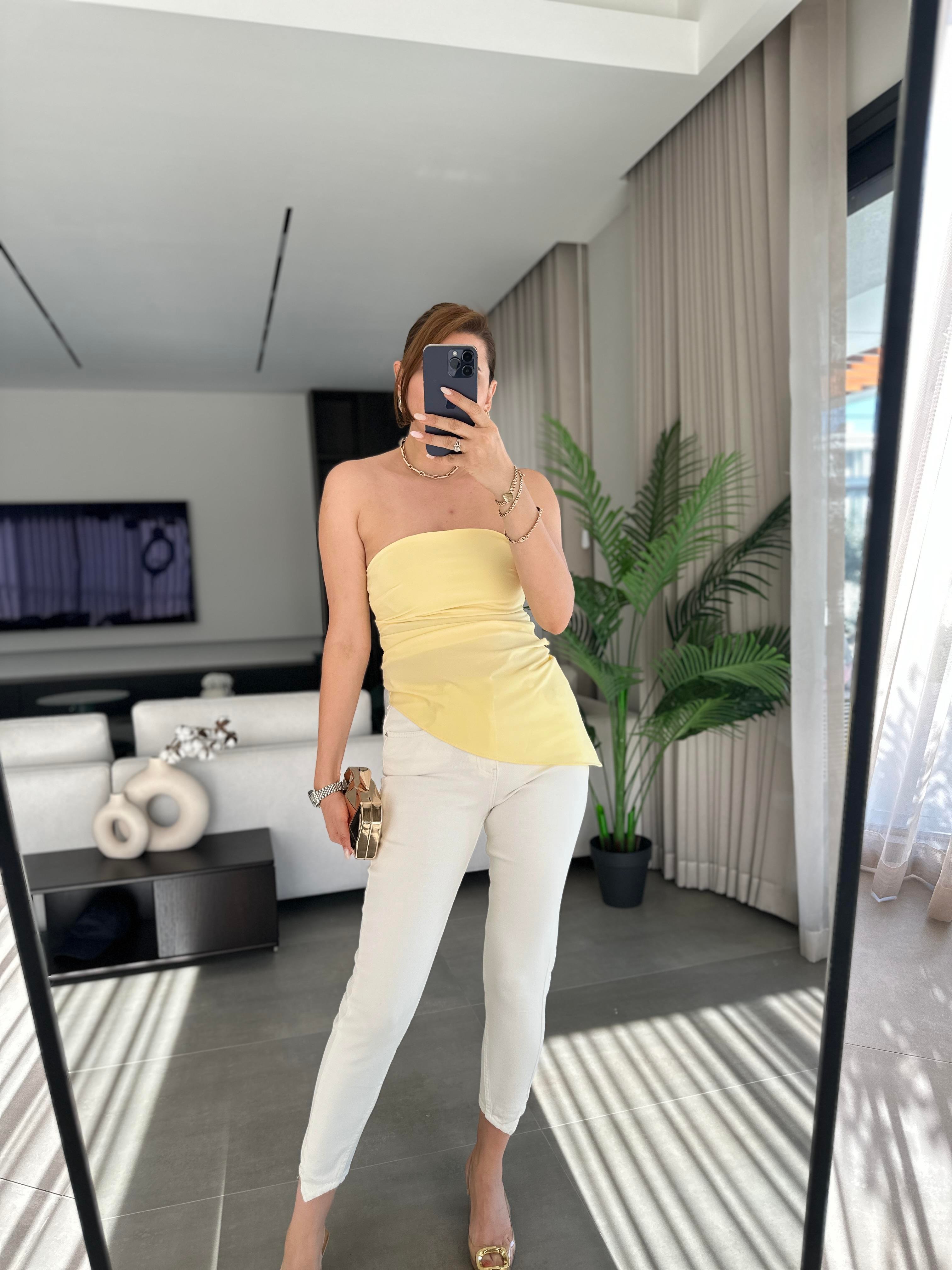 Sarı Volanlı Straplez Bluz
