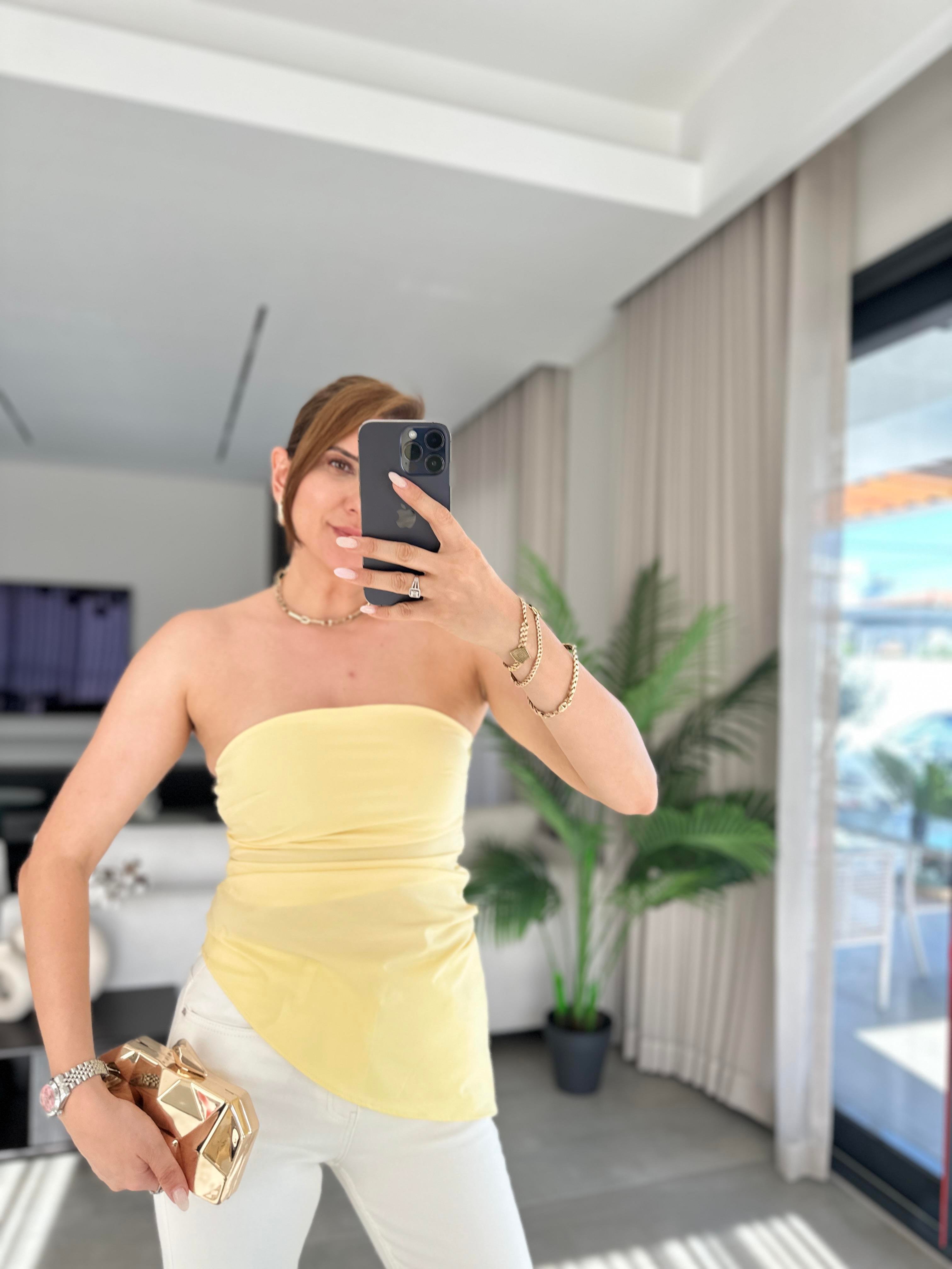 Sarı Volanlı Straplez Bluz