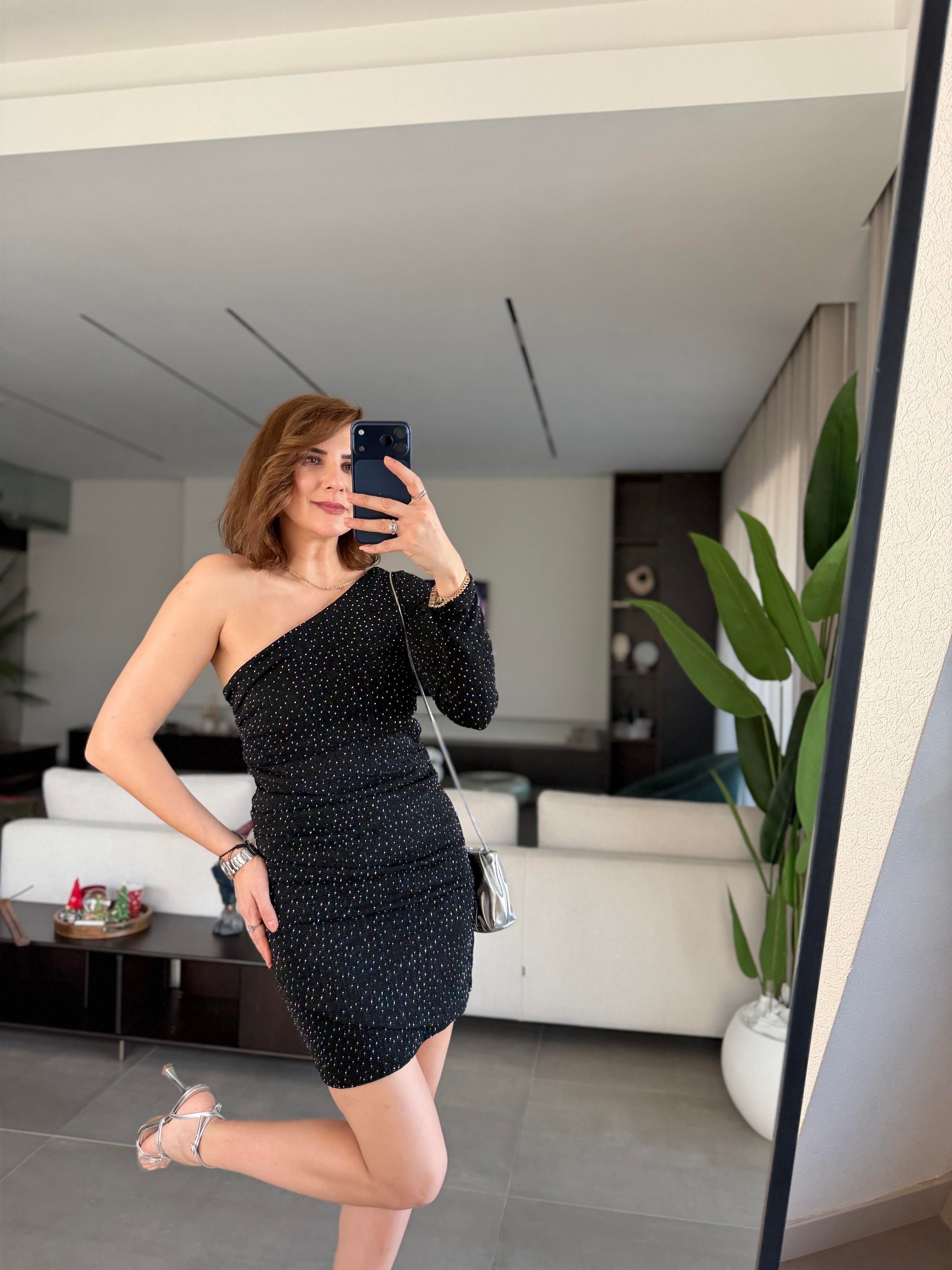 Simli Tek Omuz Yanı Drapeli Elbise