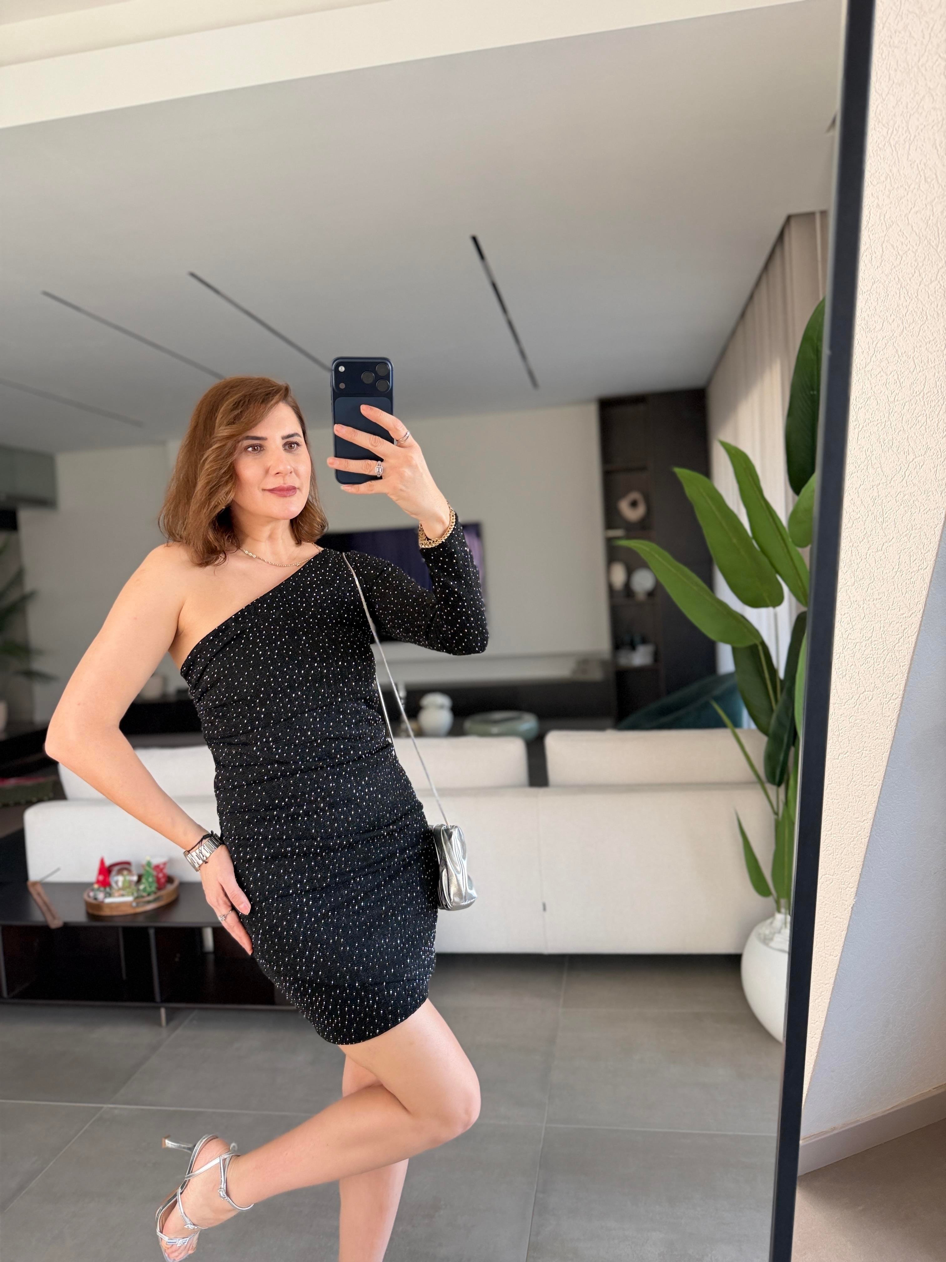 Simli Tek Omuz Yanı Drapeli Elbise