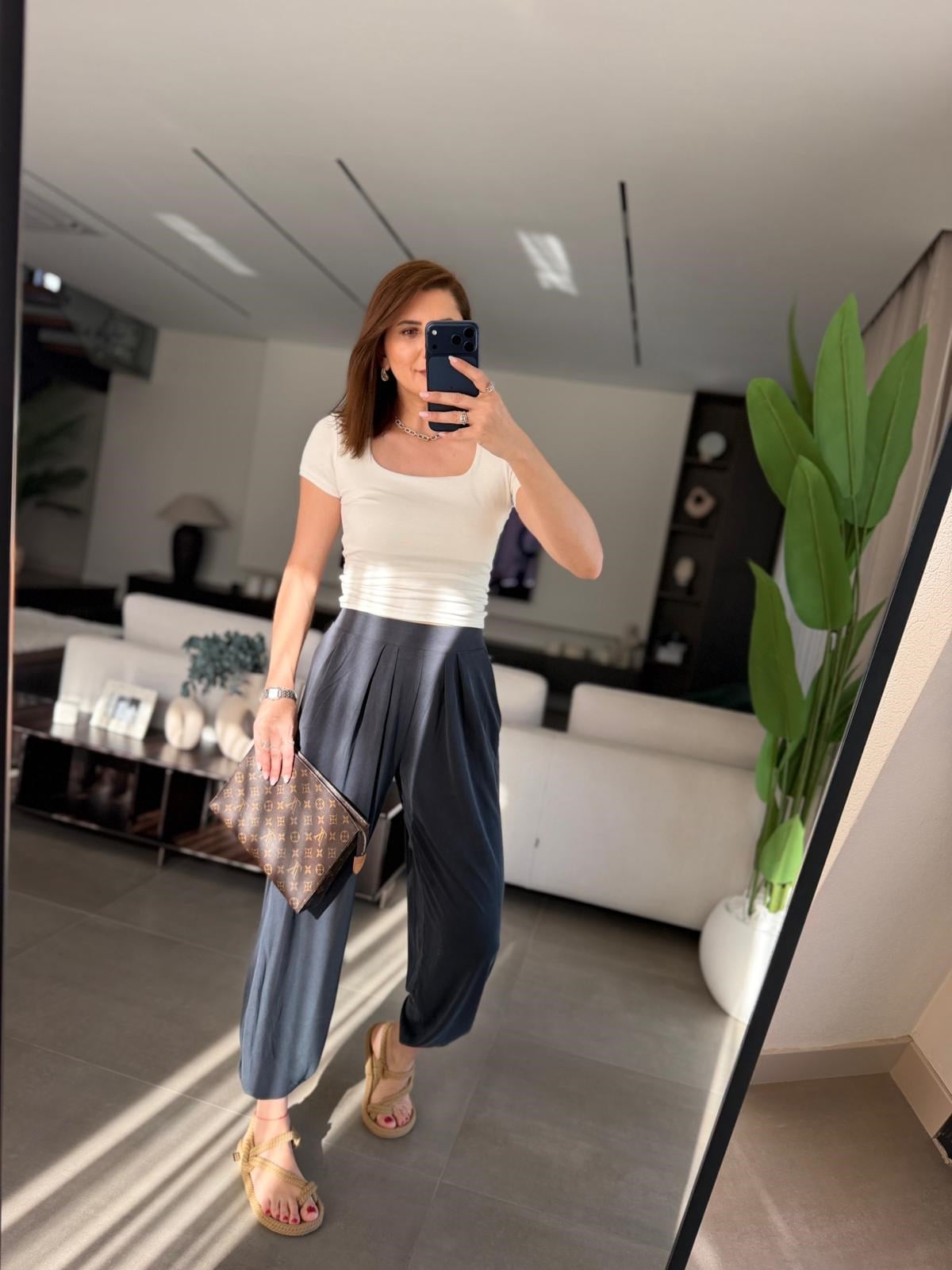 Siyah Arka Dikişli Şalvar Pantolon
