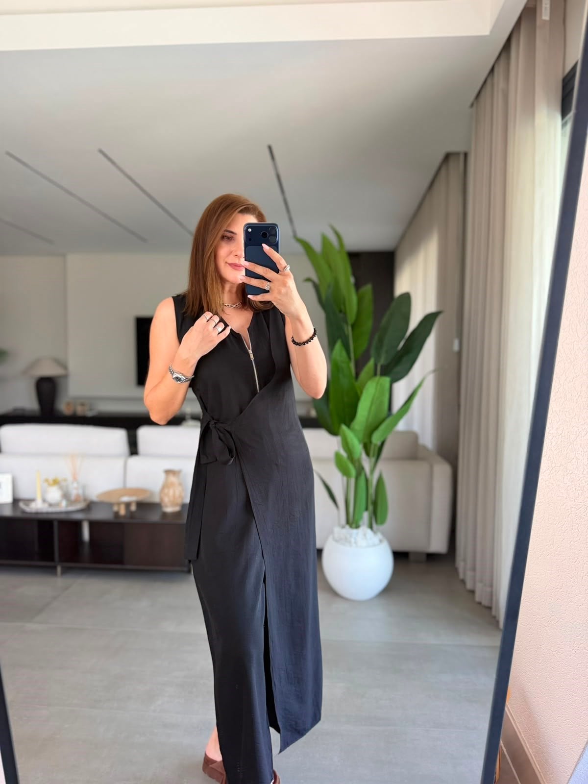 Siyah Aura Ön Detaylı Tulum