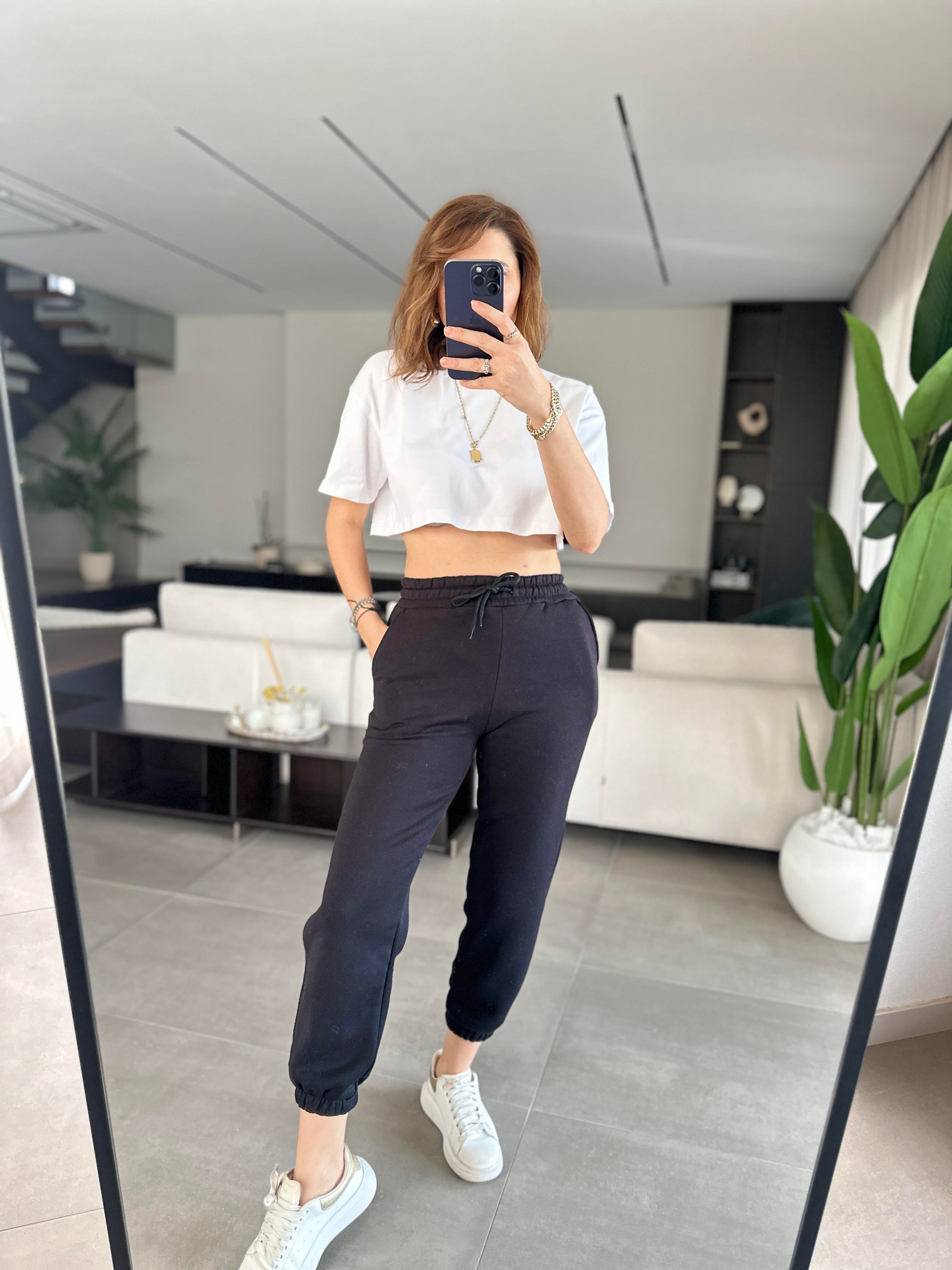 Siyah Bel Ve Paça Lastikli Jogger Eşofman