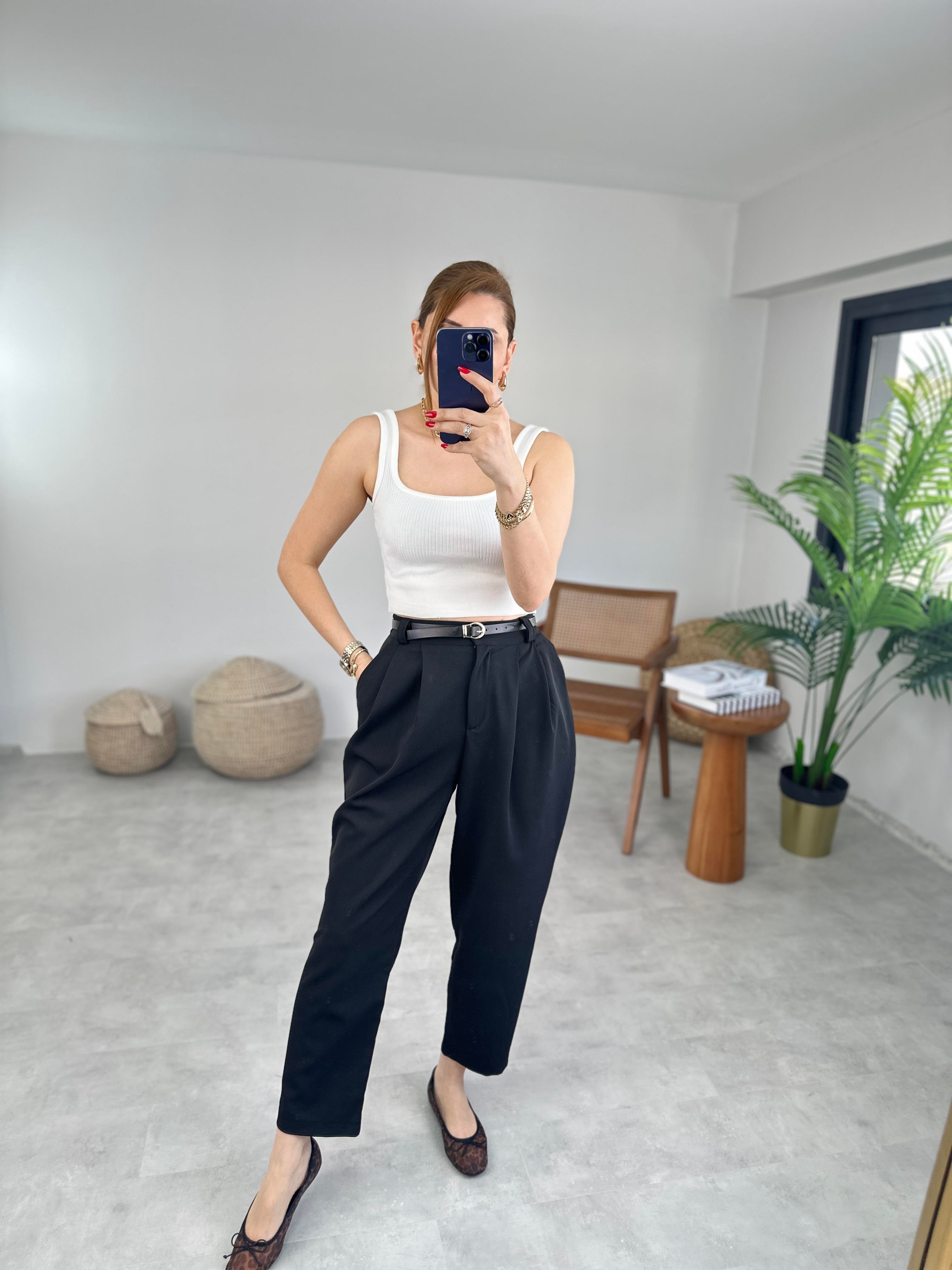 Siyah Beli Kemerli Pantolon