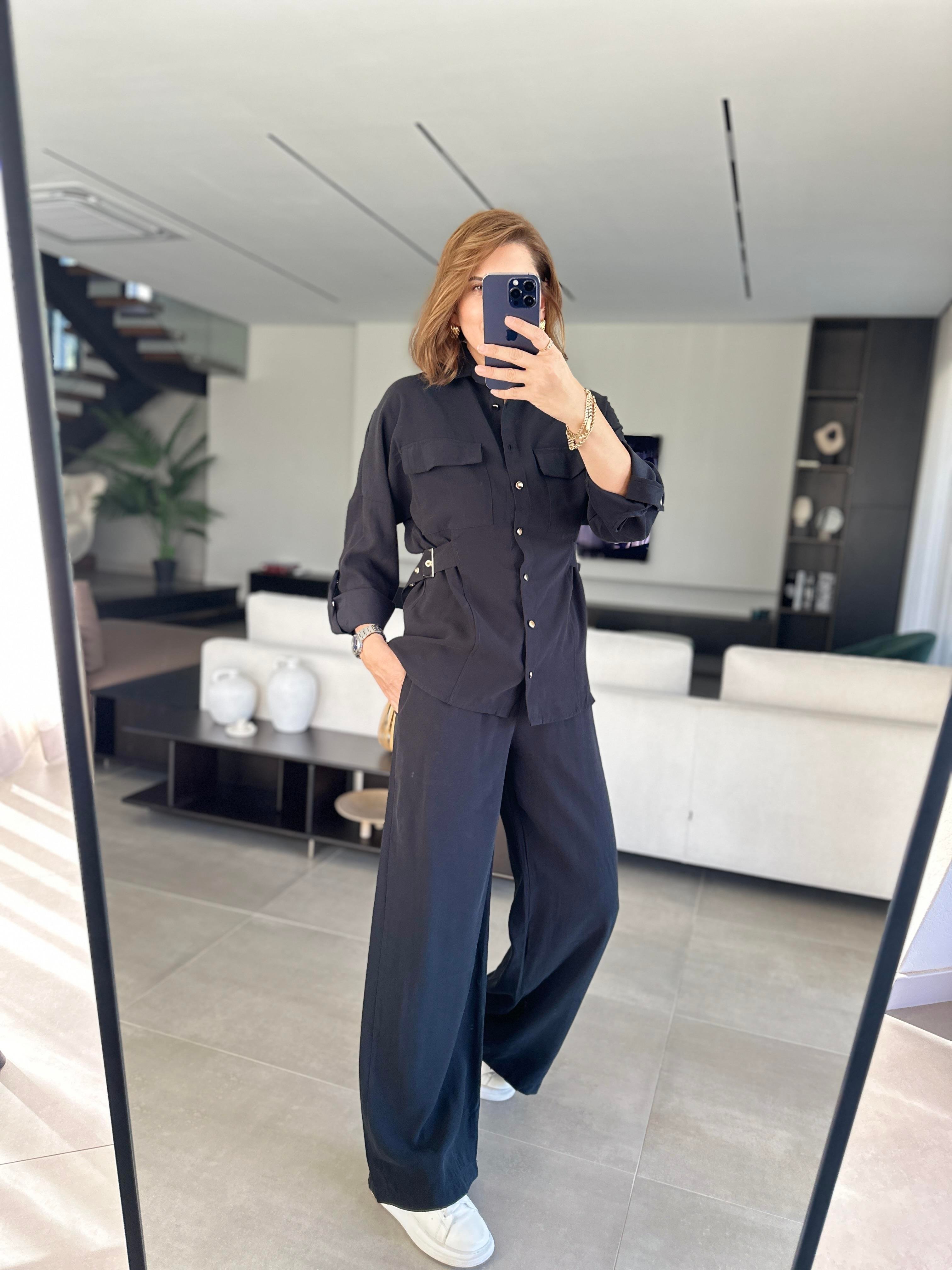Siyah Gömleği Tokalı Tencel Pantolonlu Takım