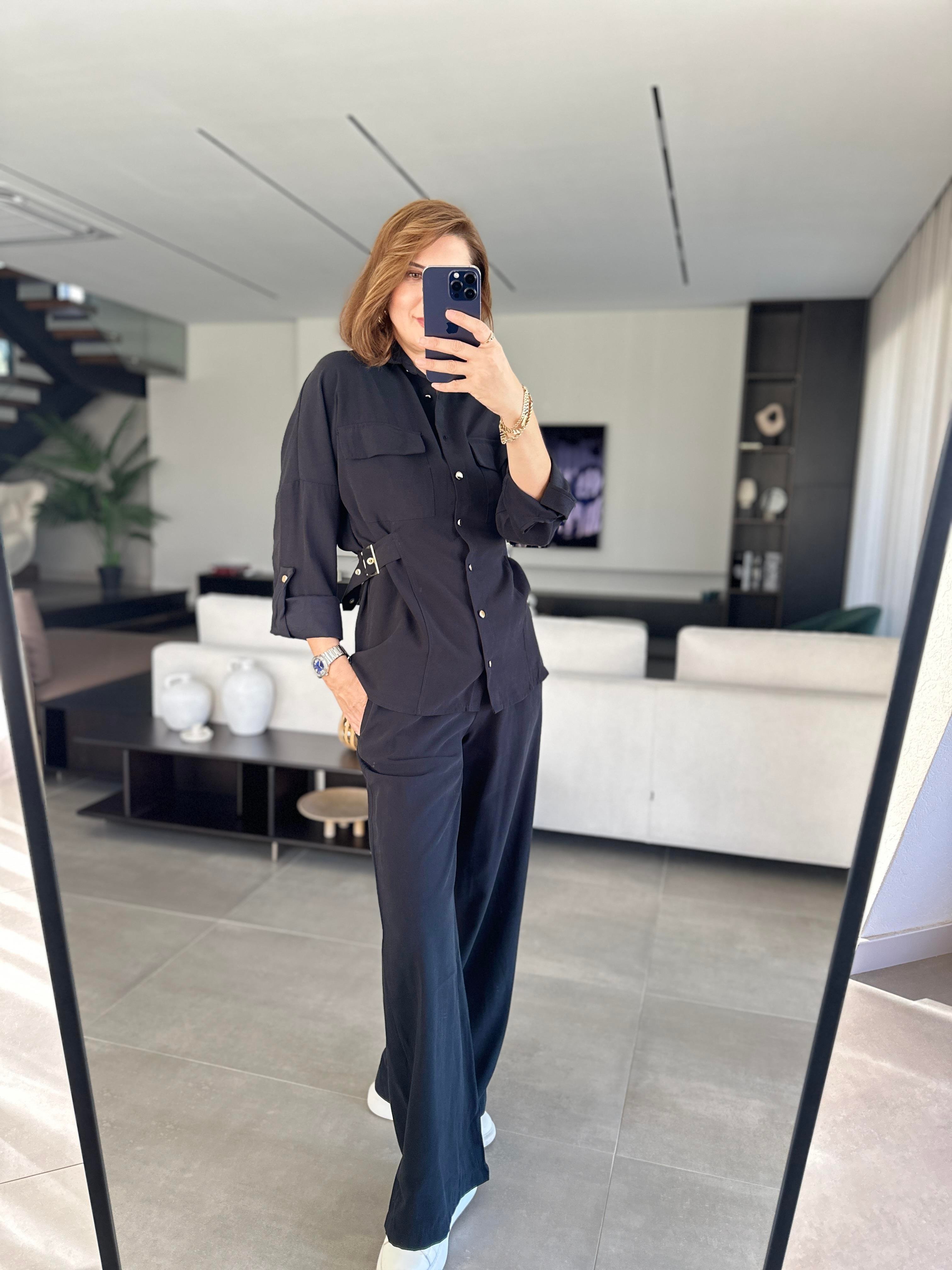 Siyah Gömleği Tokalı Tencel Pantolonlu Takım
