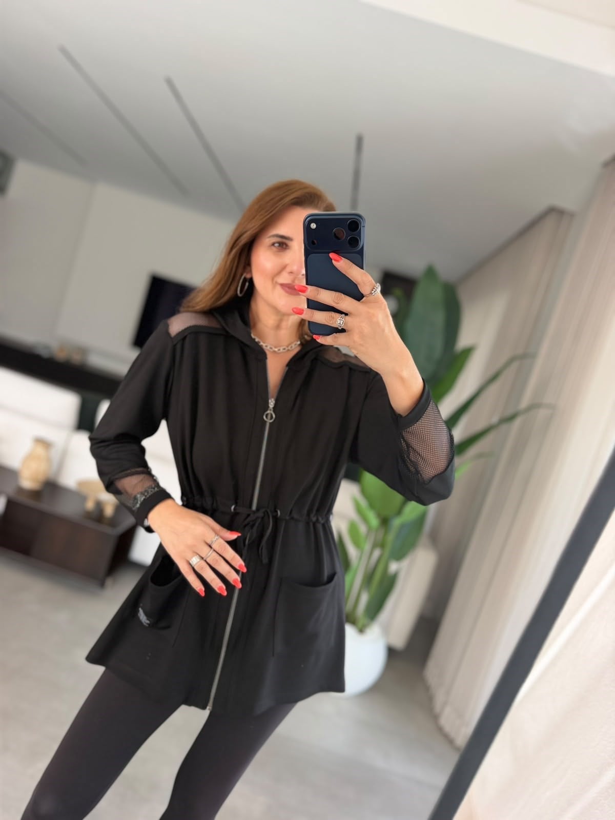 Siyah Kapşonlu File Ceket