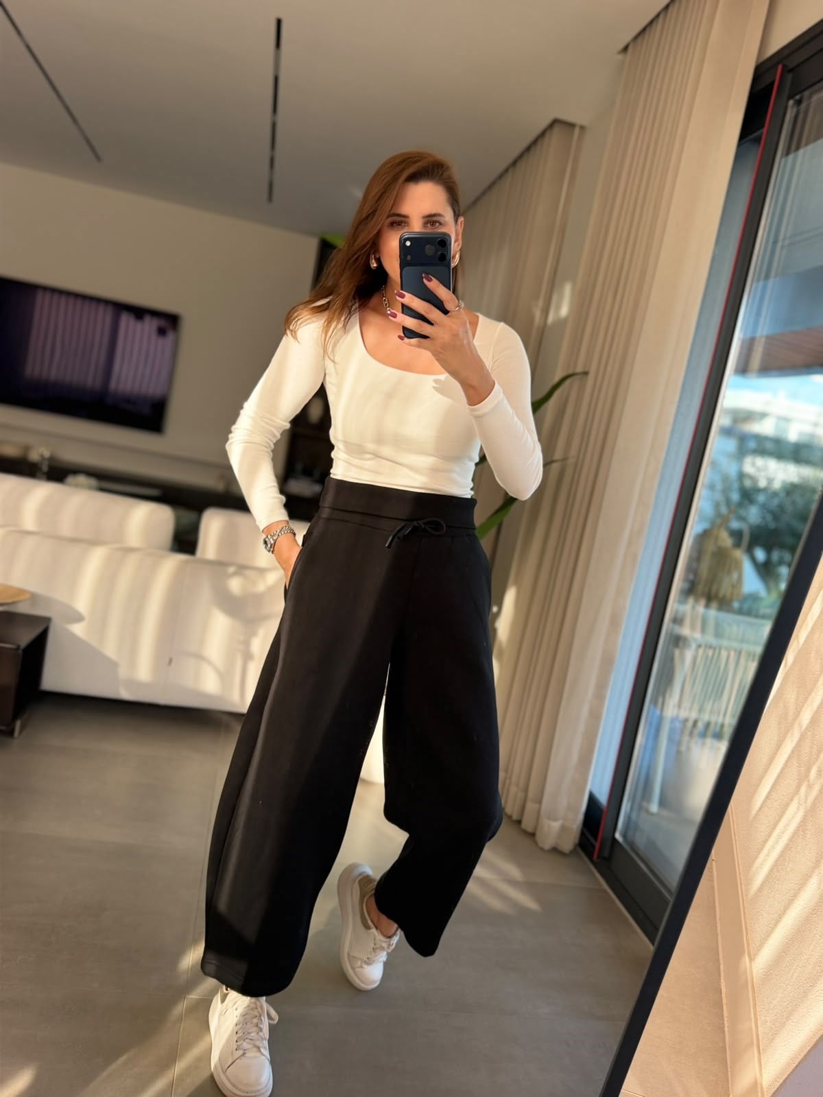 Siyah Kaşkorse Kemerli Pantolon