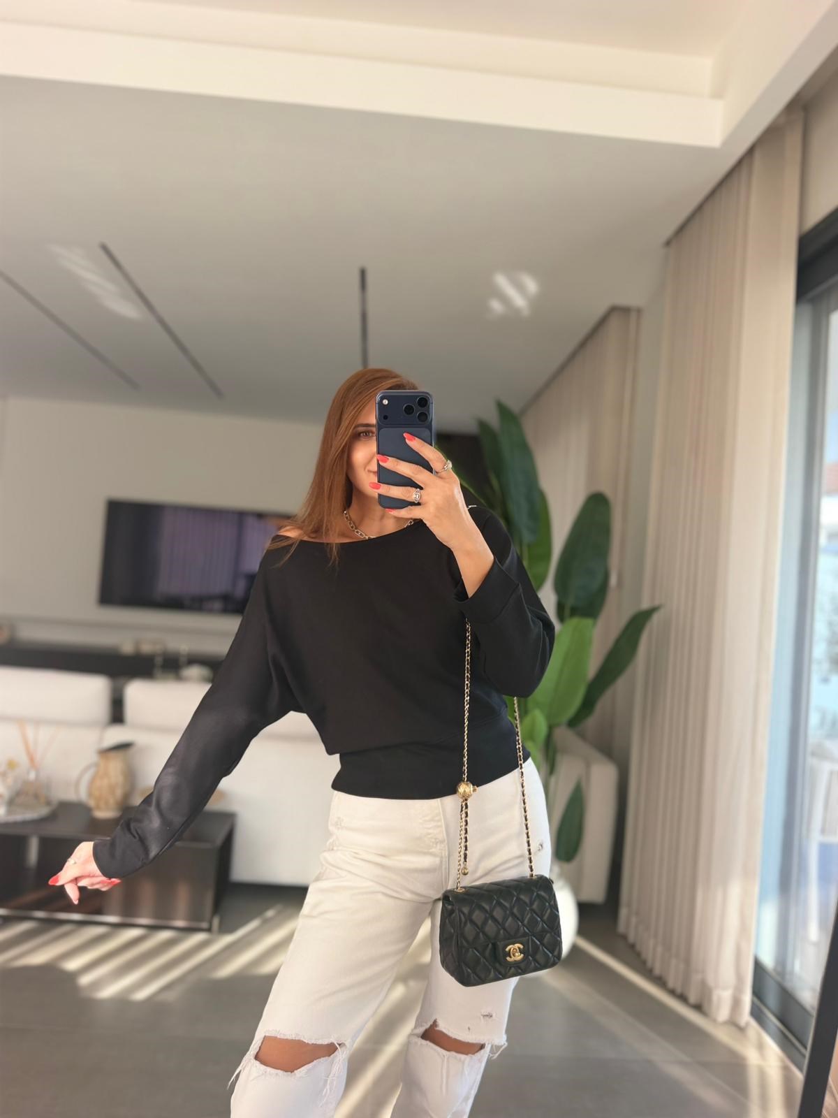 Siyah Kayık Yaka Sweat