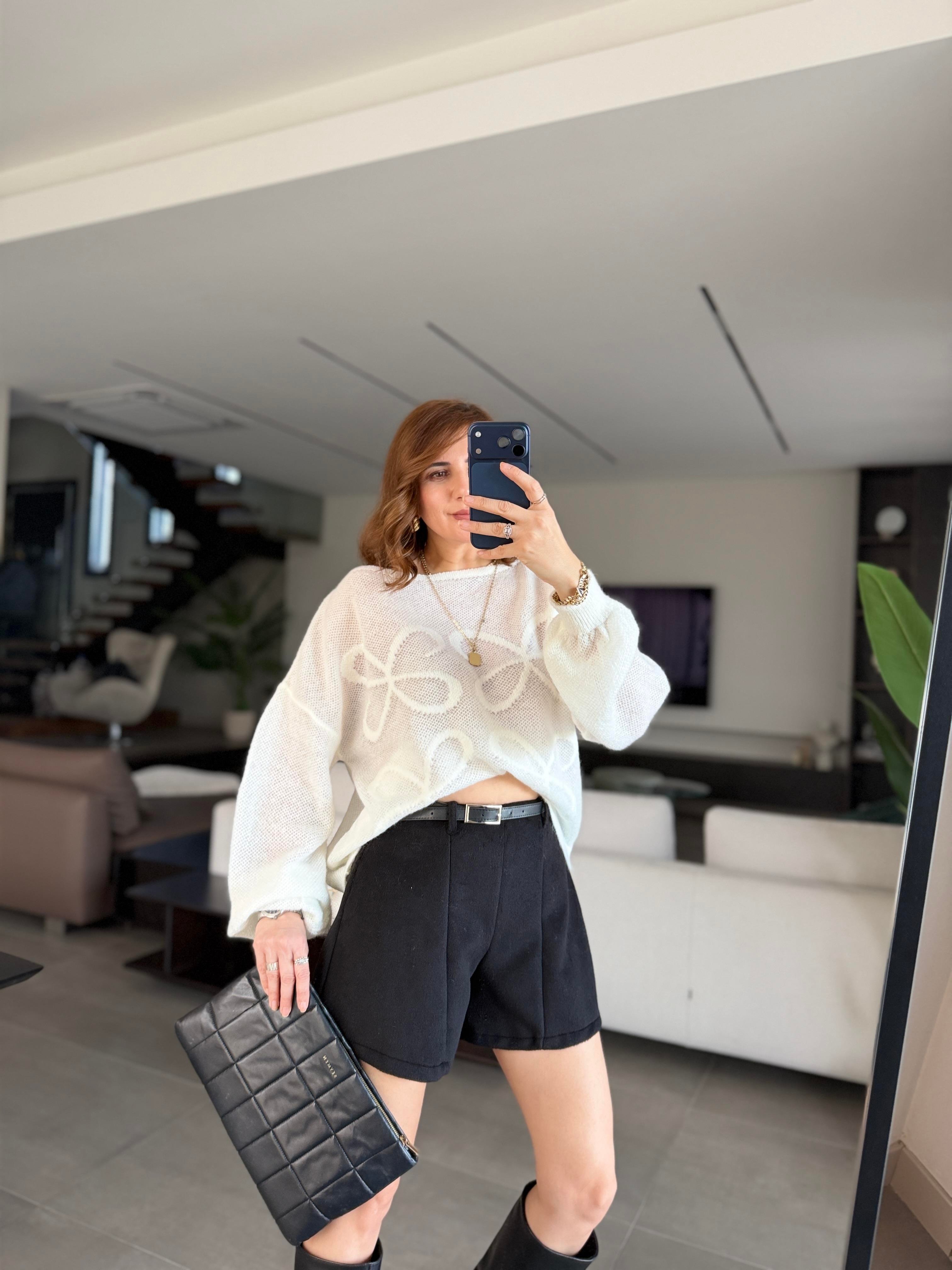 Siyah Kemerli Tüylü Şort