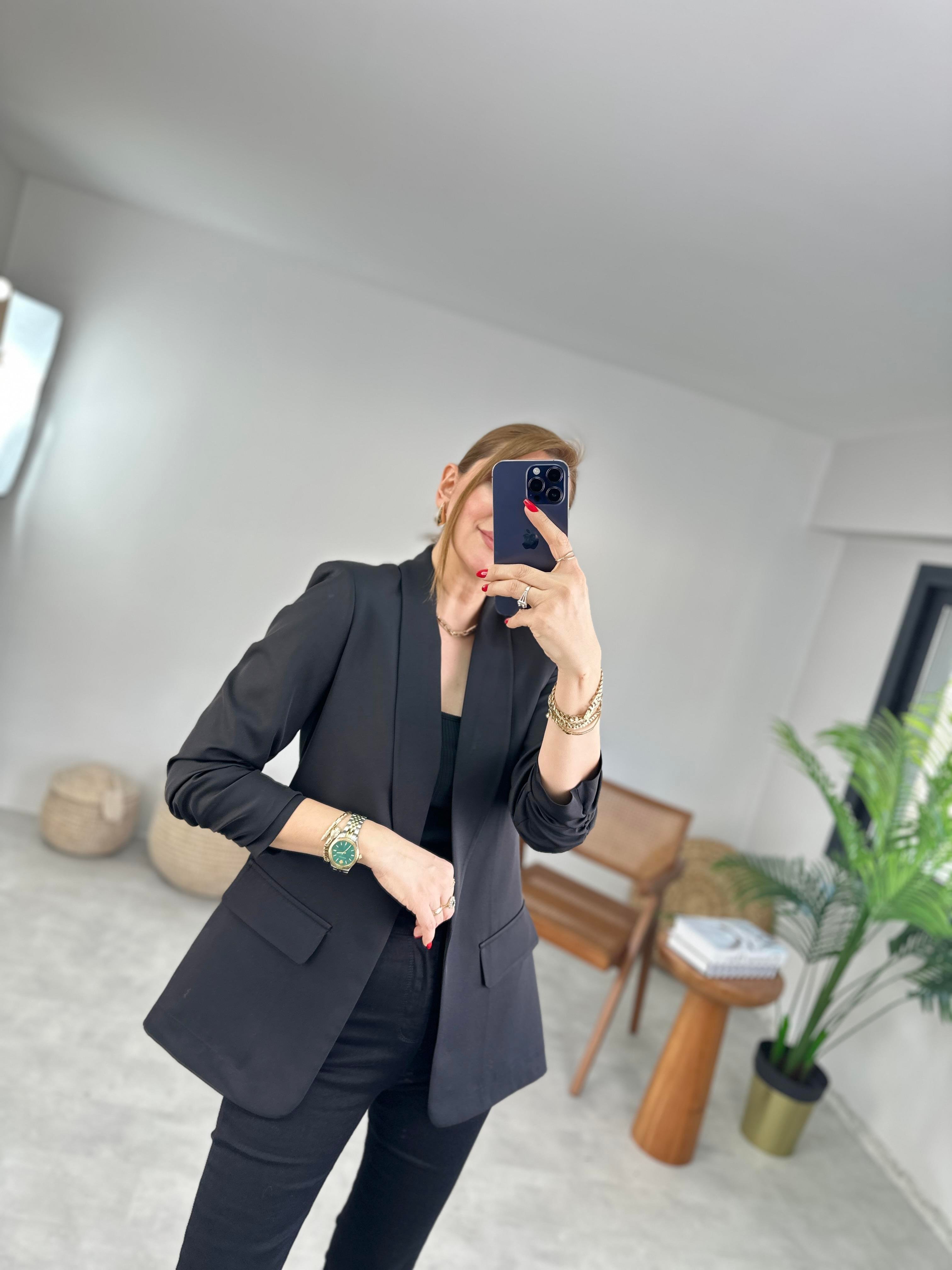 Siyah Kol Büzgülü Blazer