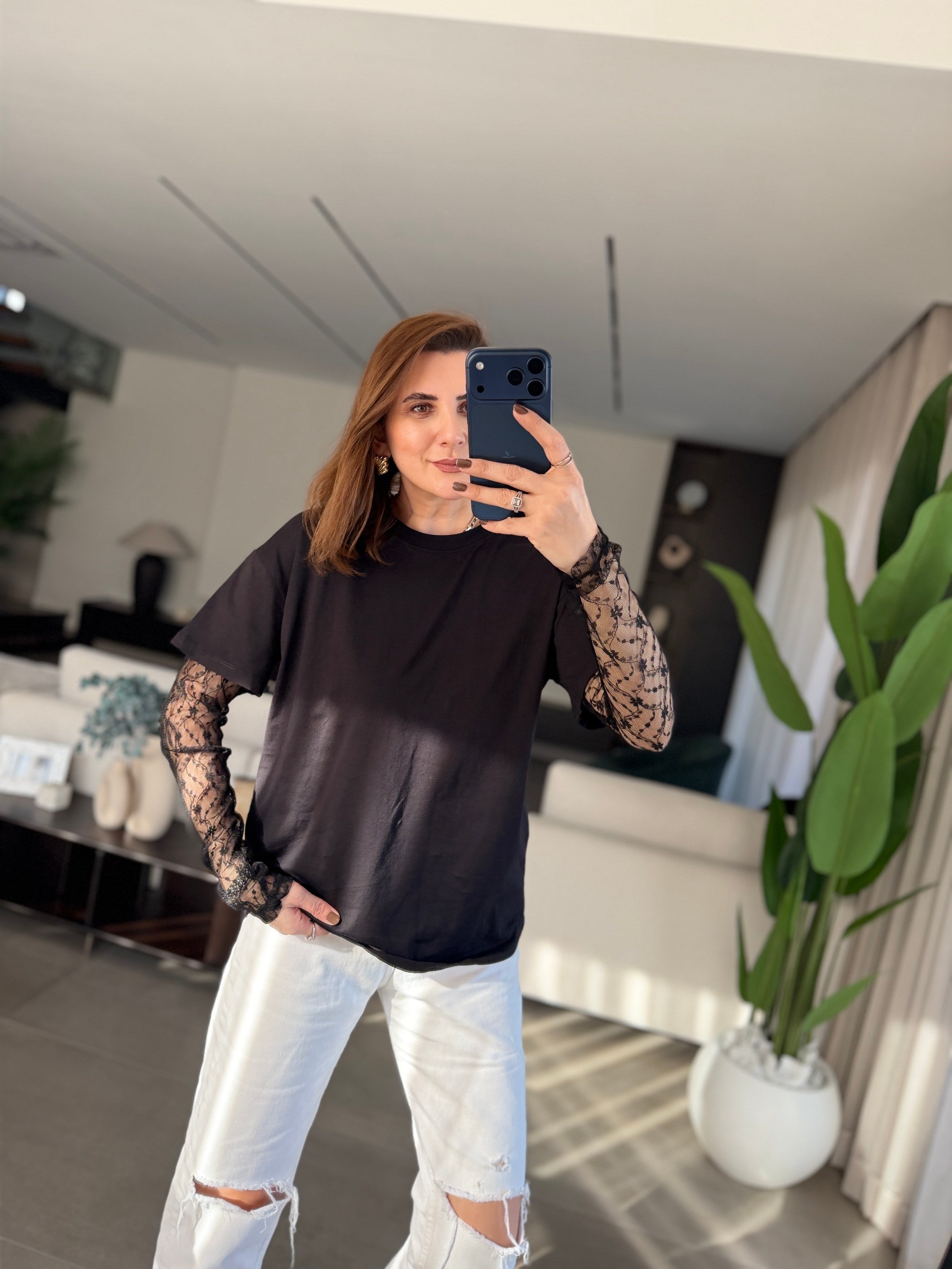 Siyah Kolu Dantel Detay Basic Bluz