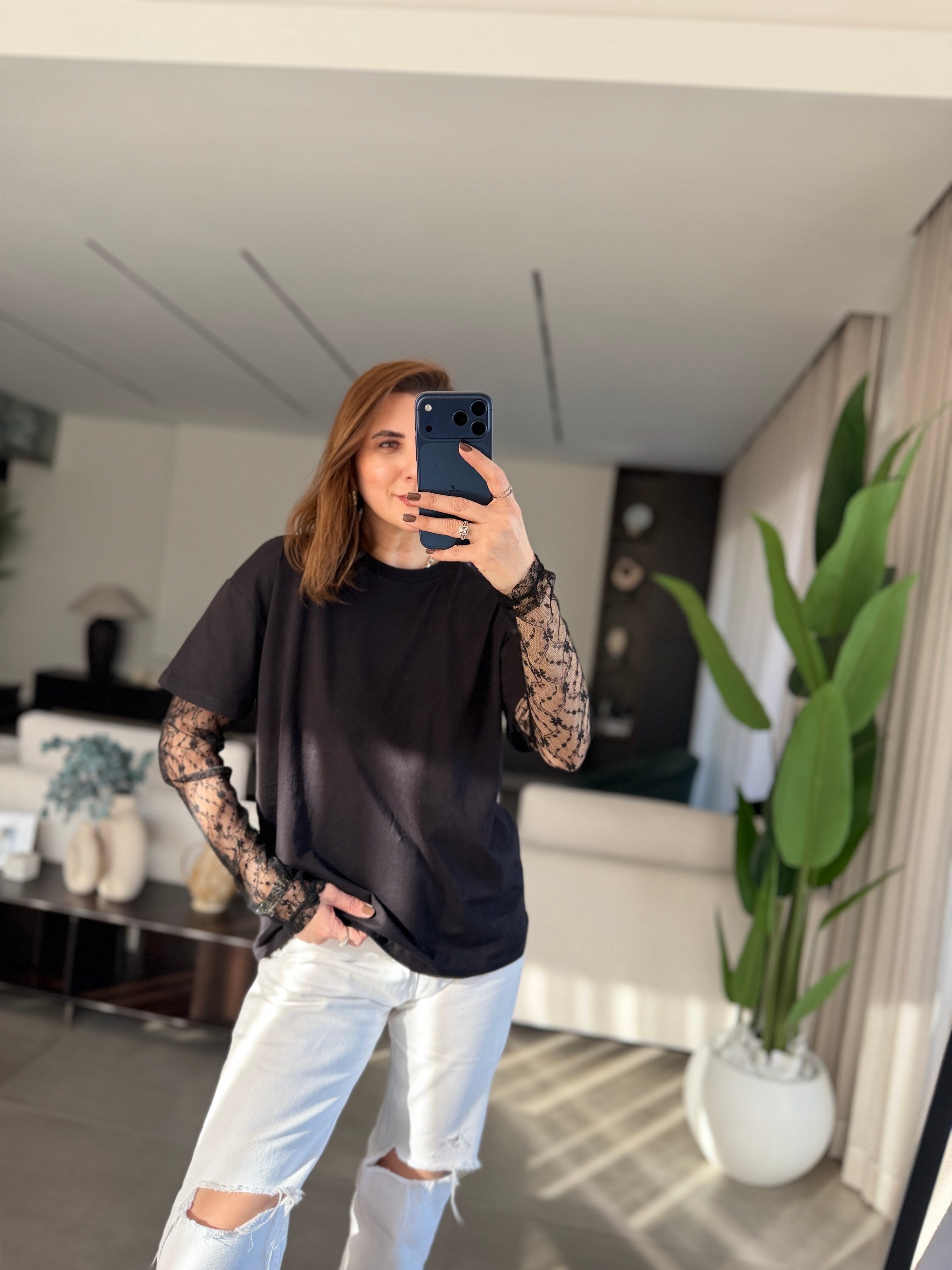 Siyah Kolu Dantel Detay Basic Bluz