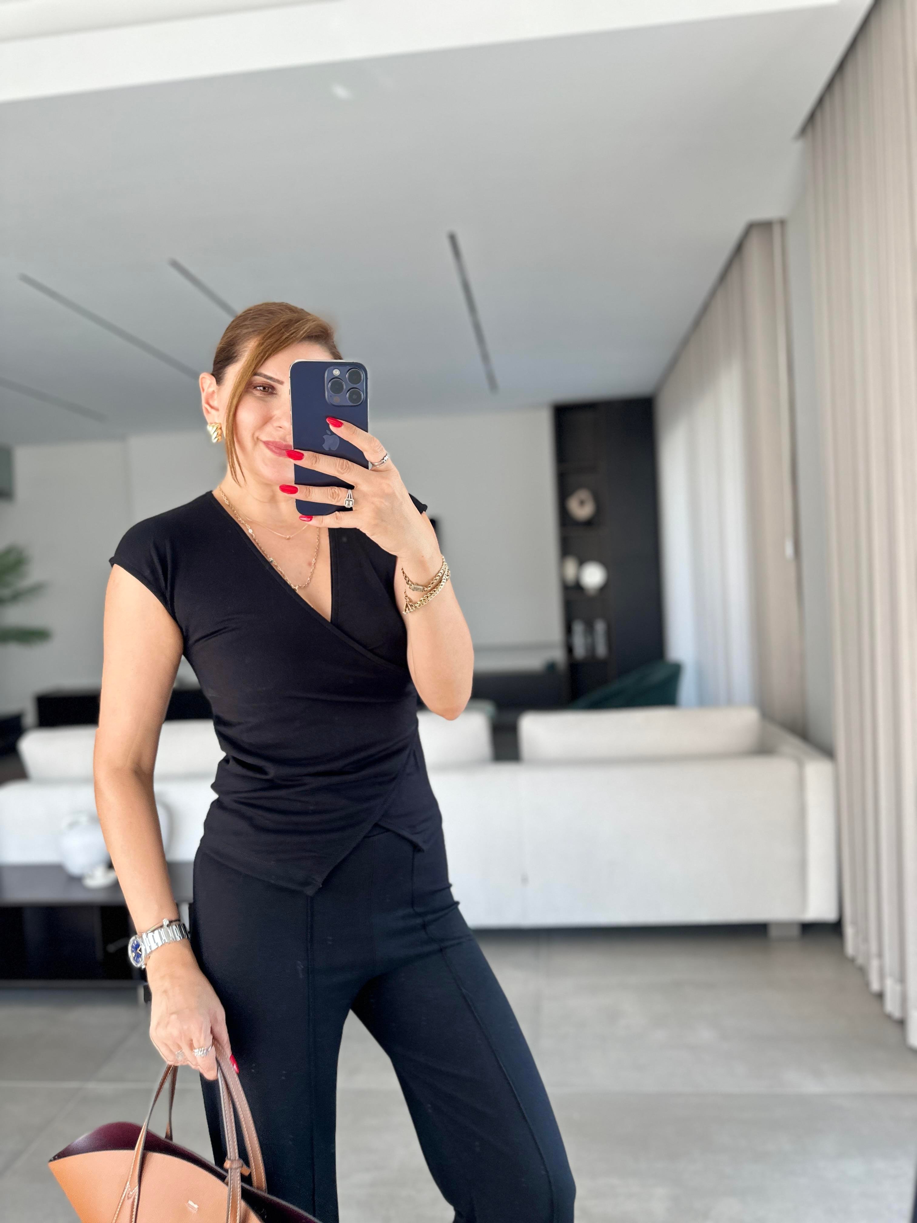 Siyah Kruvaze Yaka Yan Büzgülü Pantolon Takım