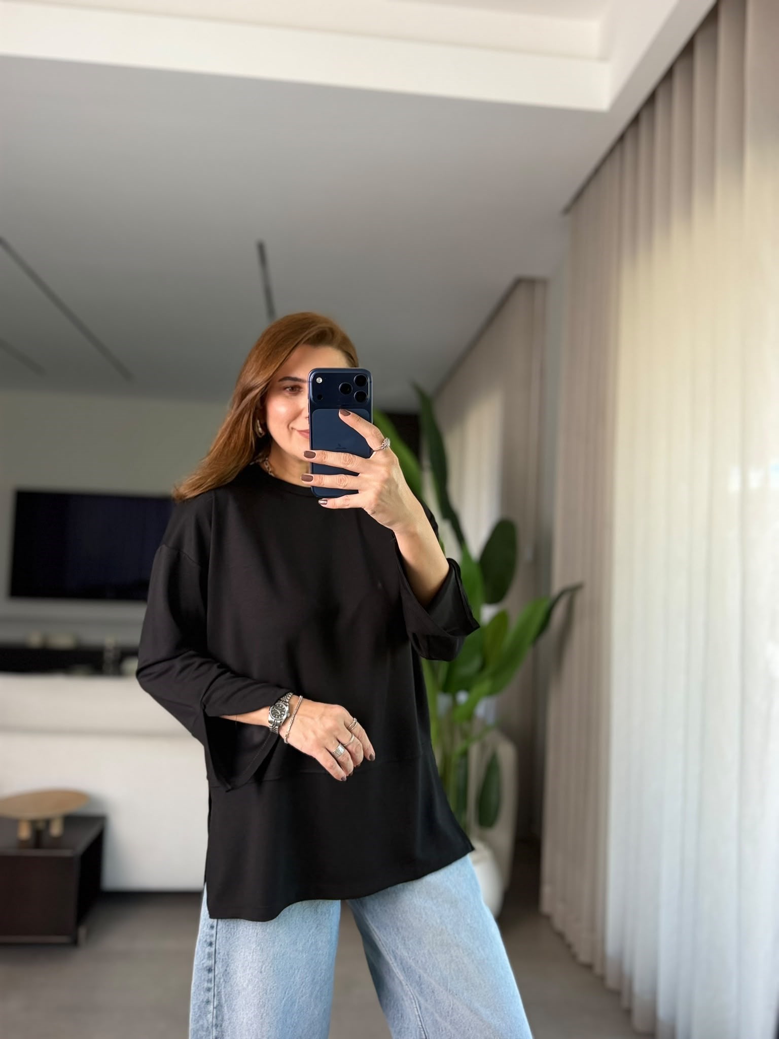 Siyah Manşet Yırtmaçlı Sweatshırt