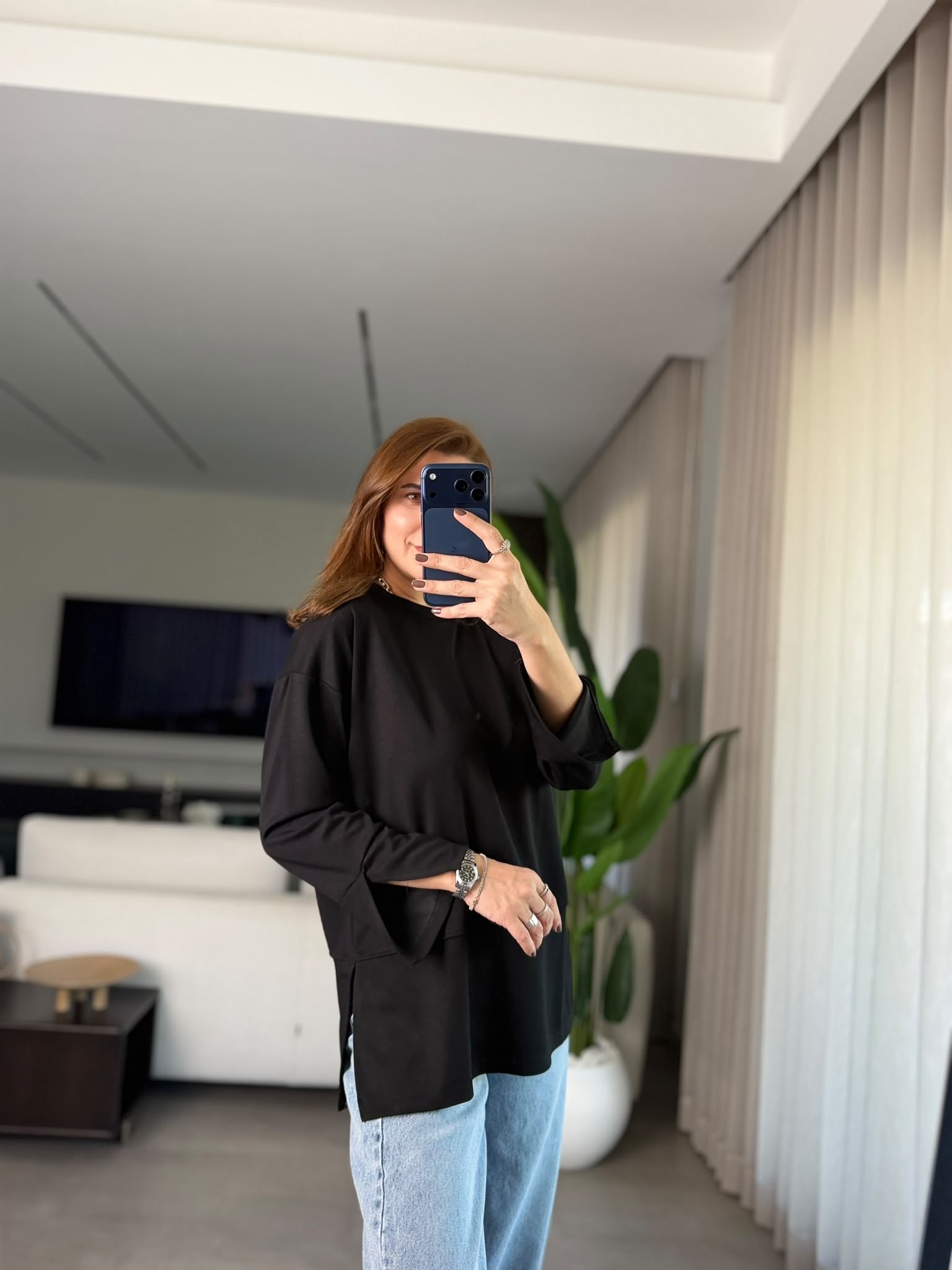 Siyah Manşet Yırtmaçlı Sweatshırt