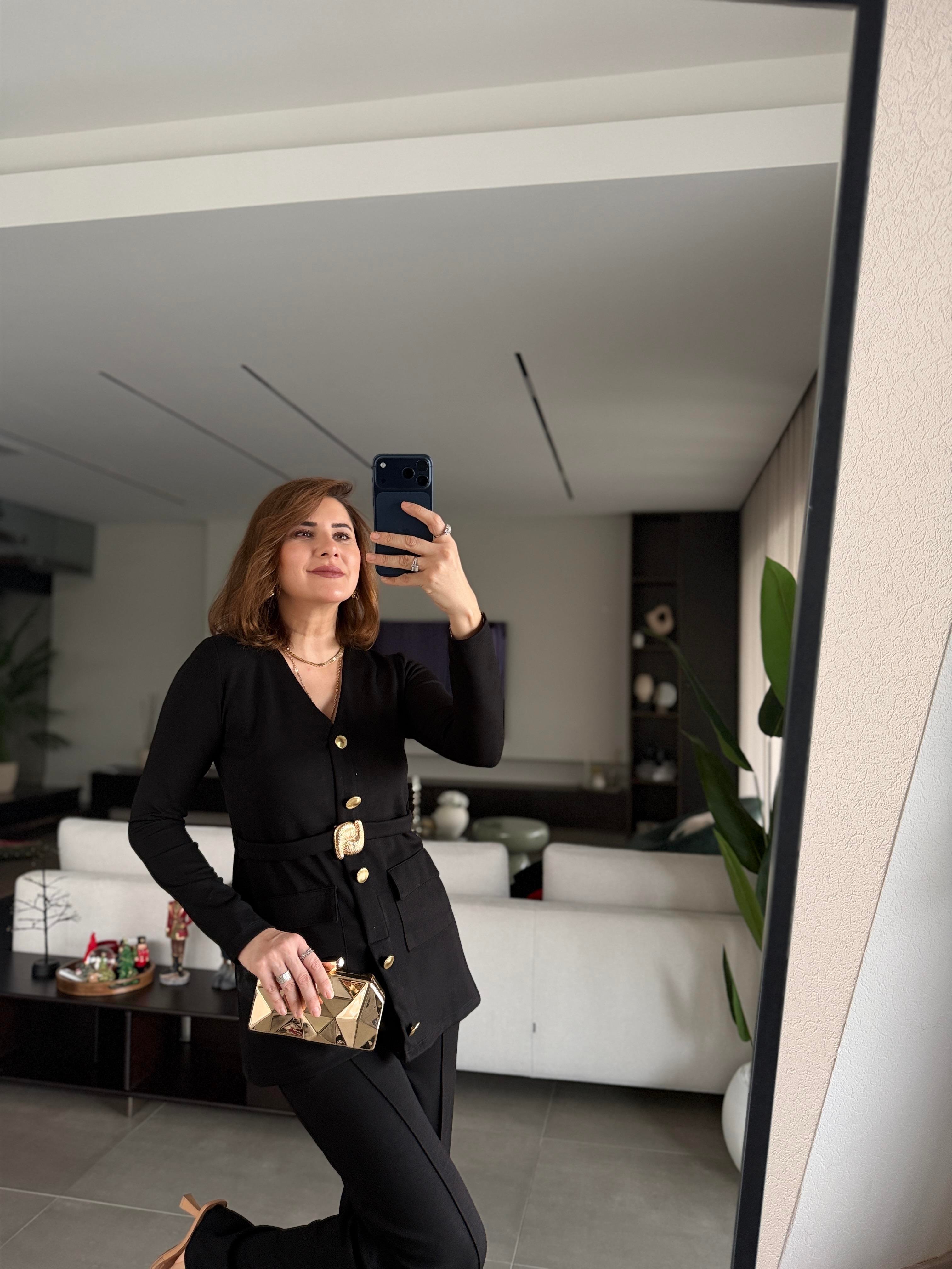 Siyah Modal Kemer Görünümlü Ceketli Takım