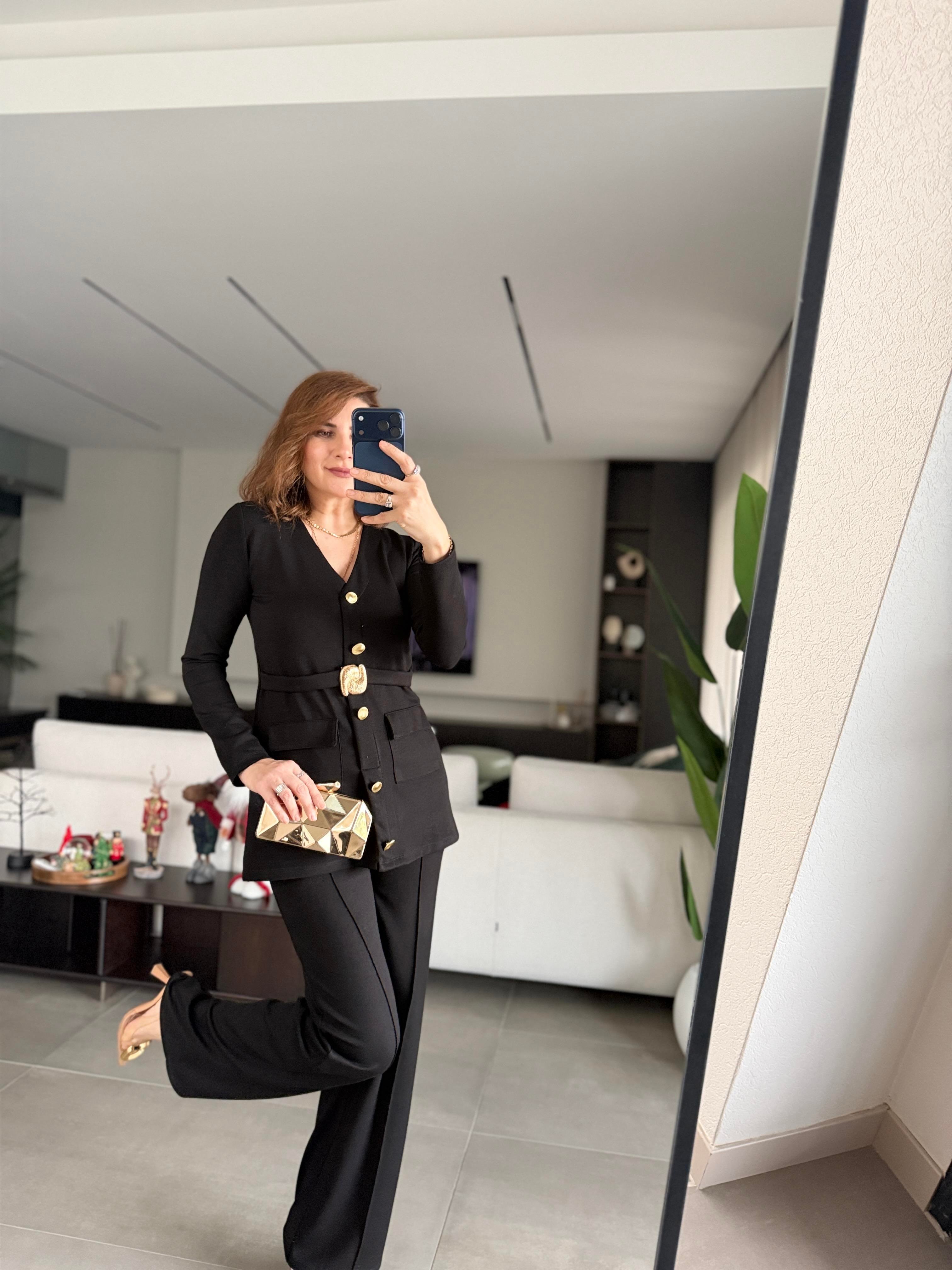 Siyah Modal Kemer Görünümlü Ceketli Takım