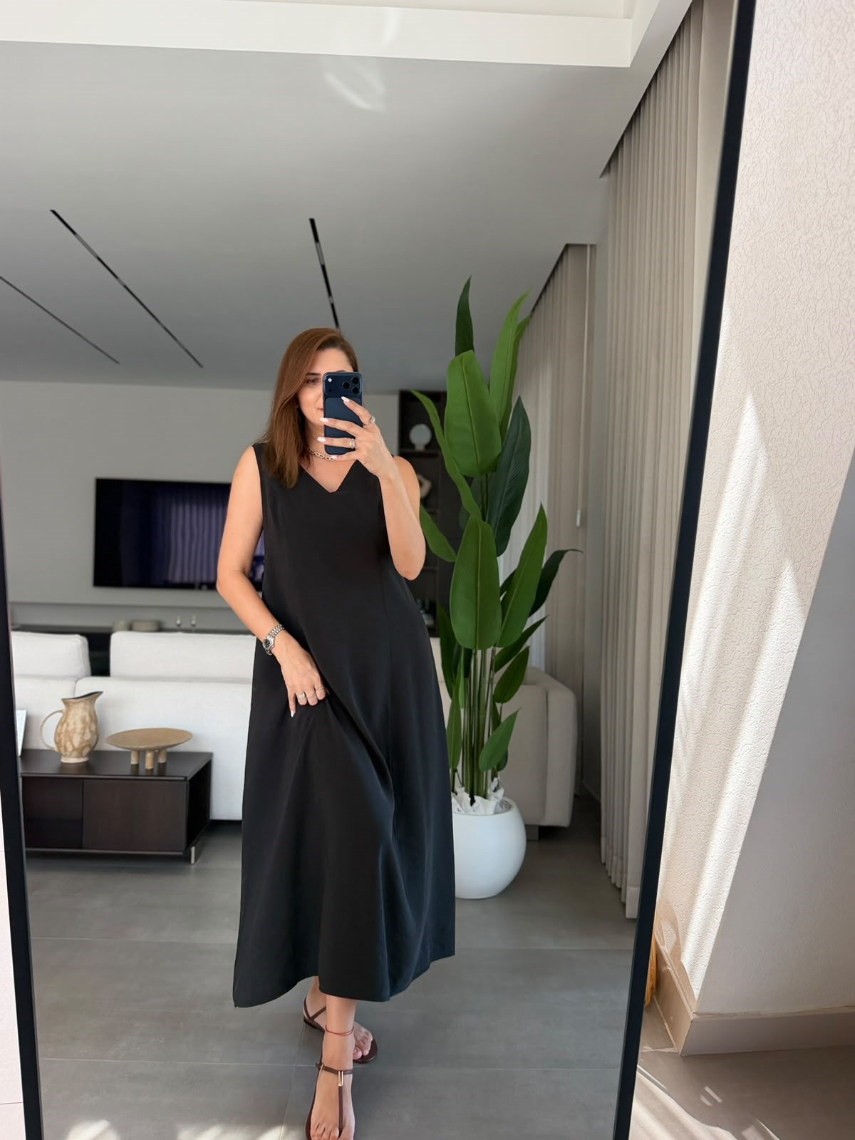 Siyah Ön Ve Arka V Yaka Tencel Elbise