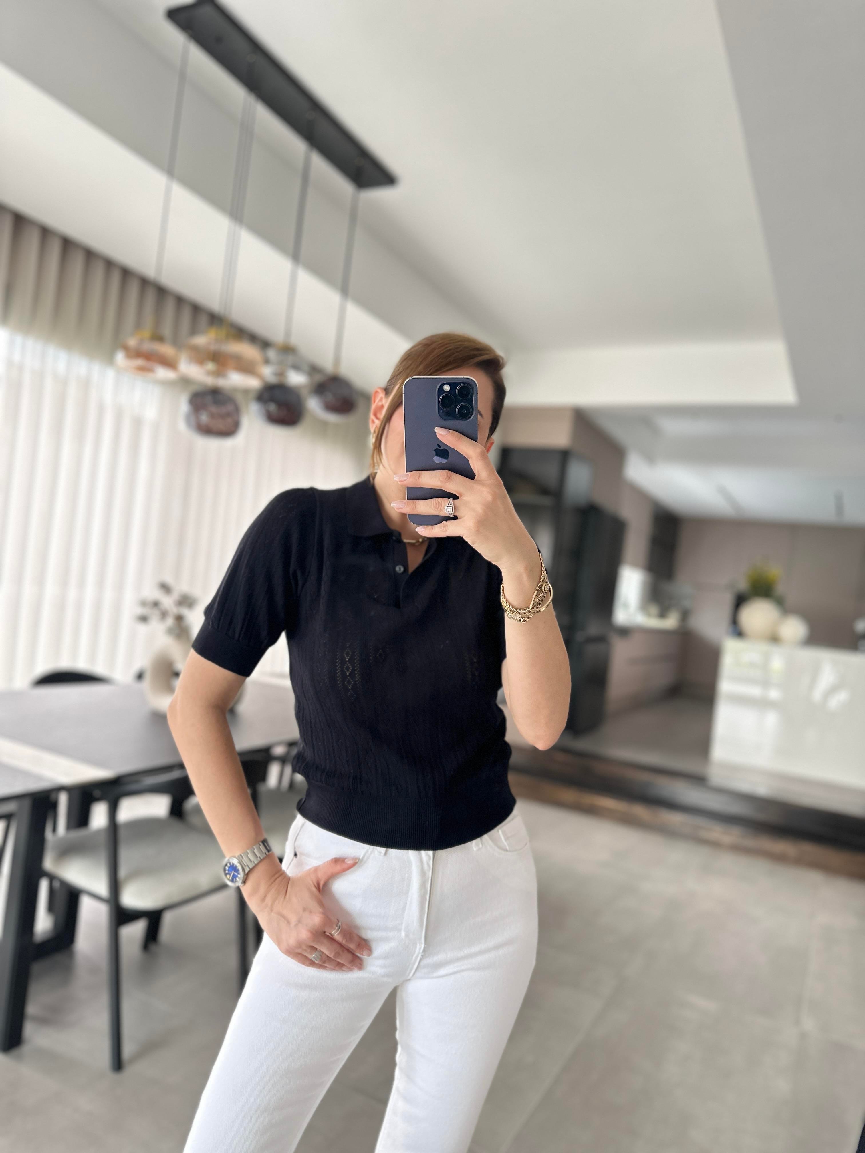 Siyah Polo Yaka Ajurlu Bluz