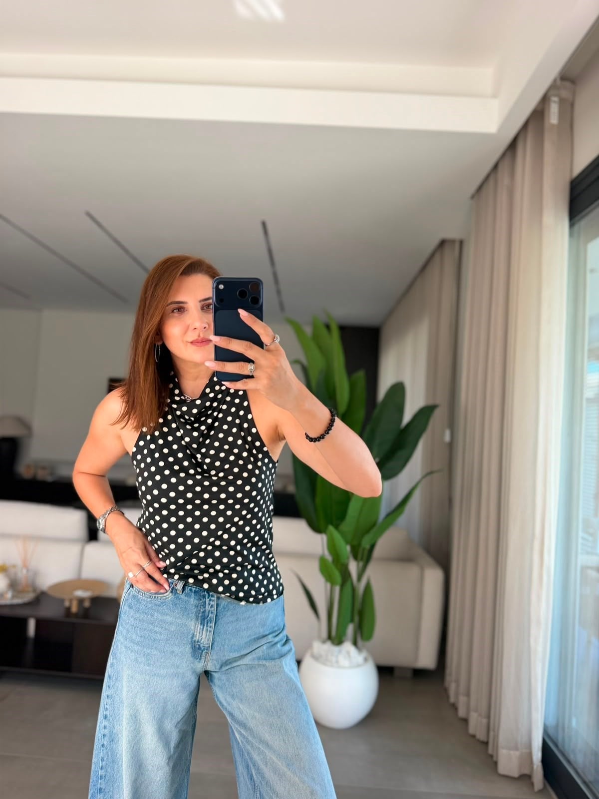 Siyah Puantiyeli Kolsuz Bluz