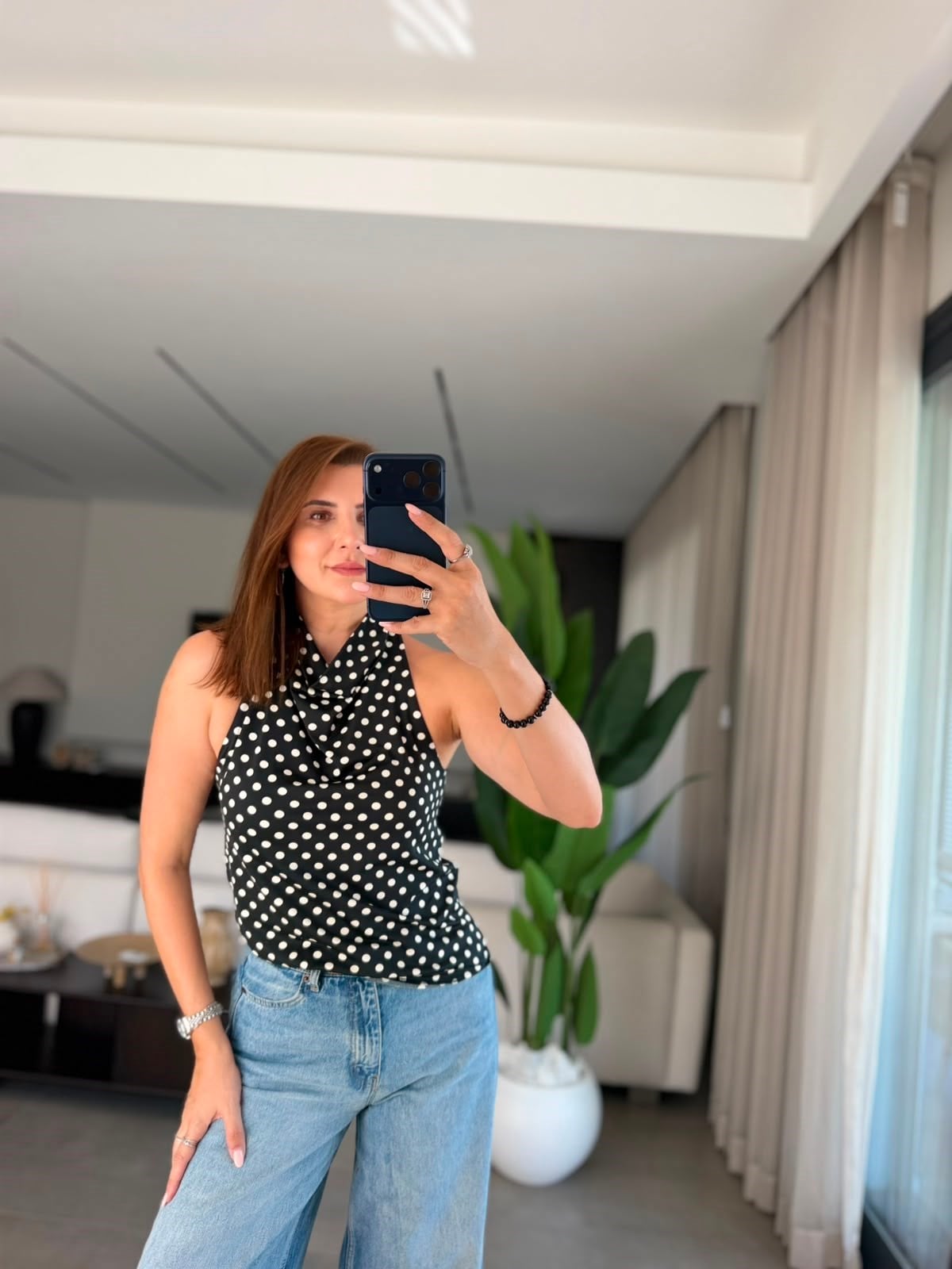 Siyah Puantiyeli Kolsuz Bluz