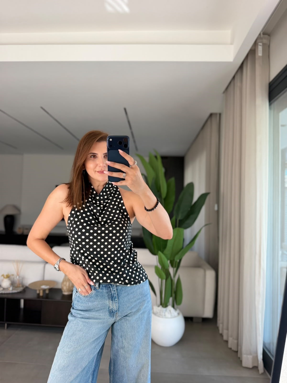 Siyah Puantiyeli Kolsuz Bluz