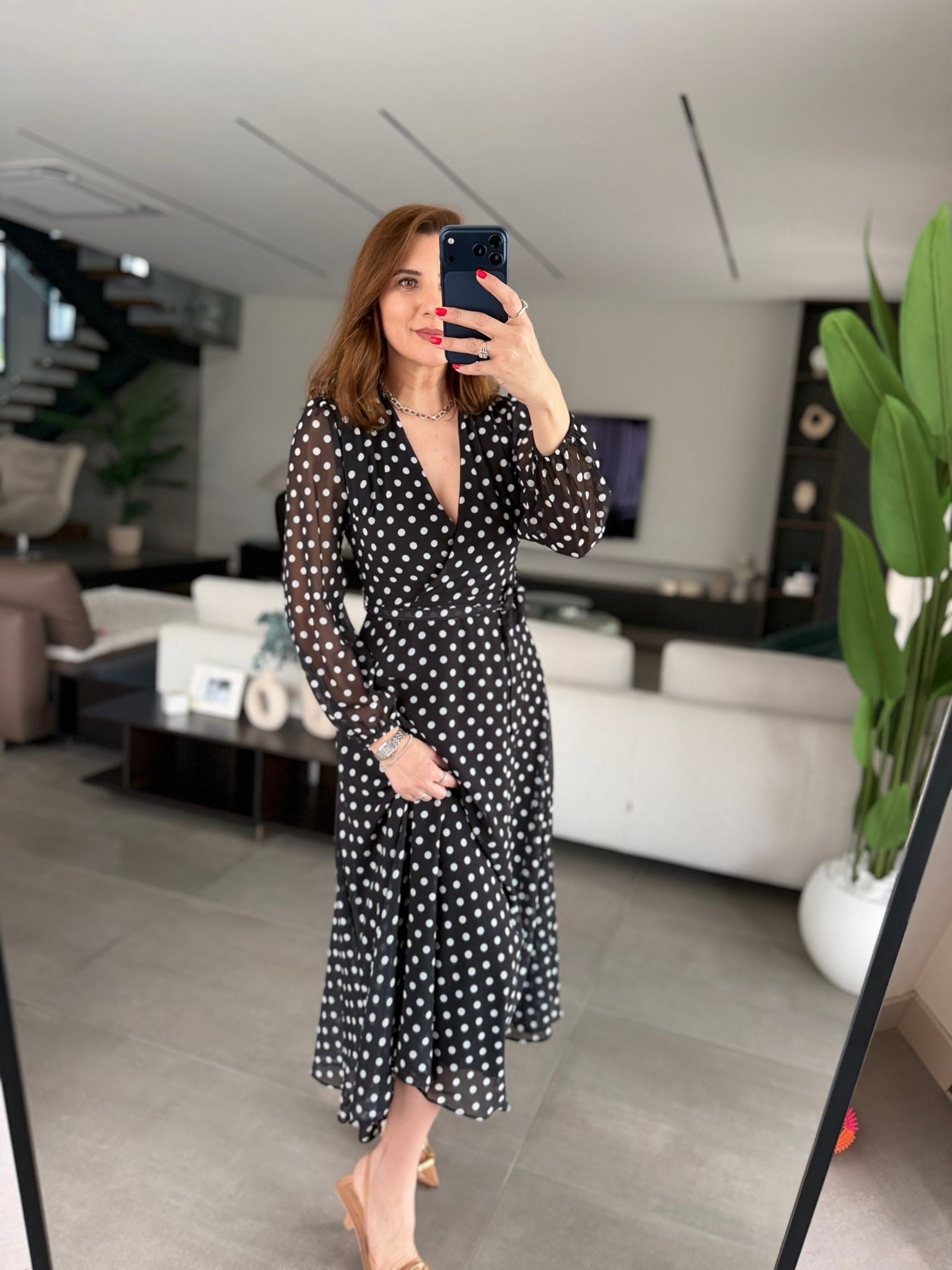 Siyah Puantiyeli Şifon Elbise