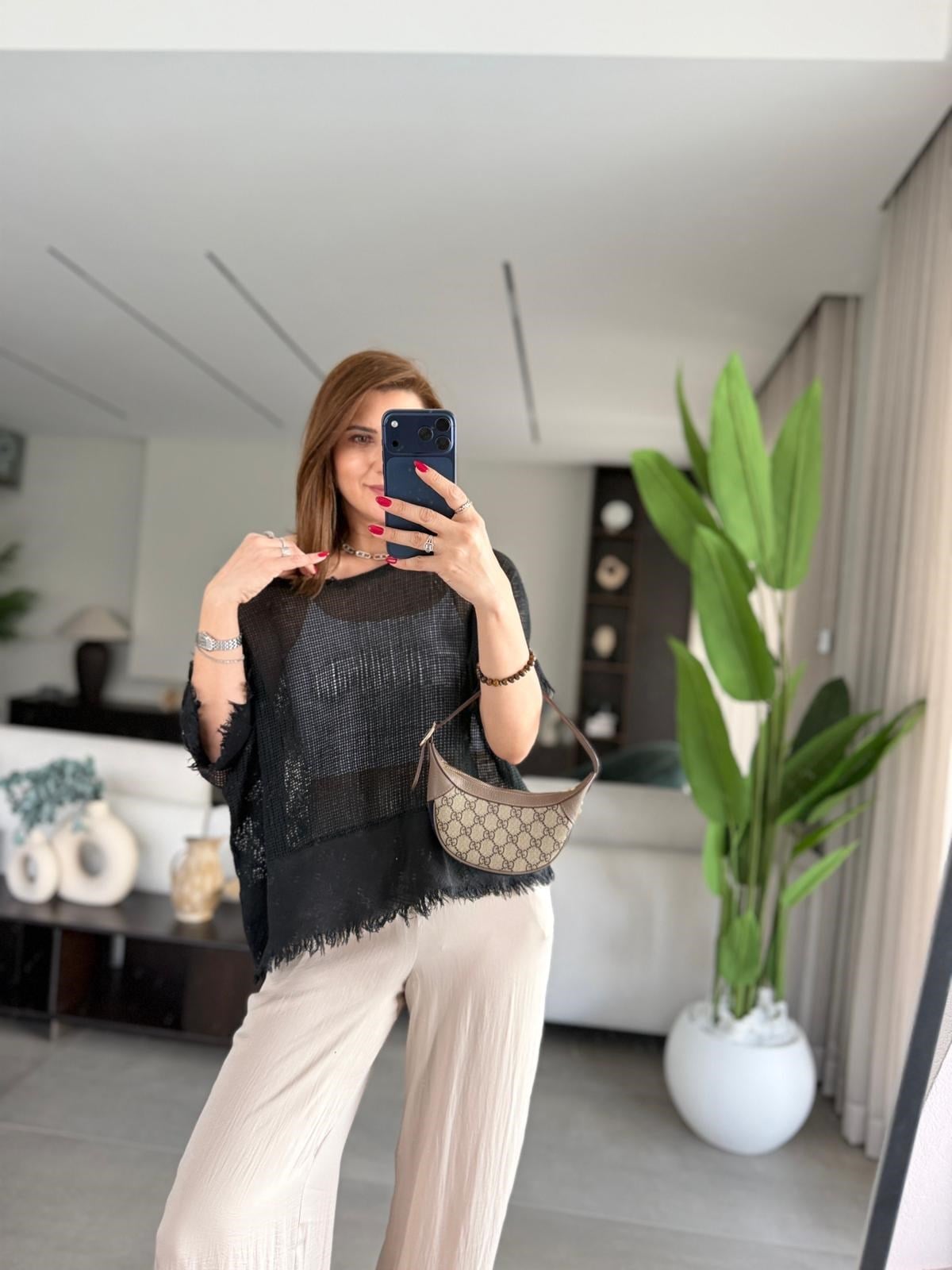 Siyah Saçaklı File Bluz