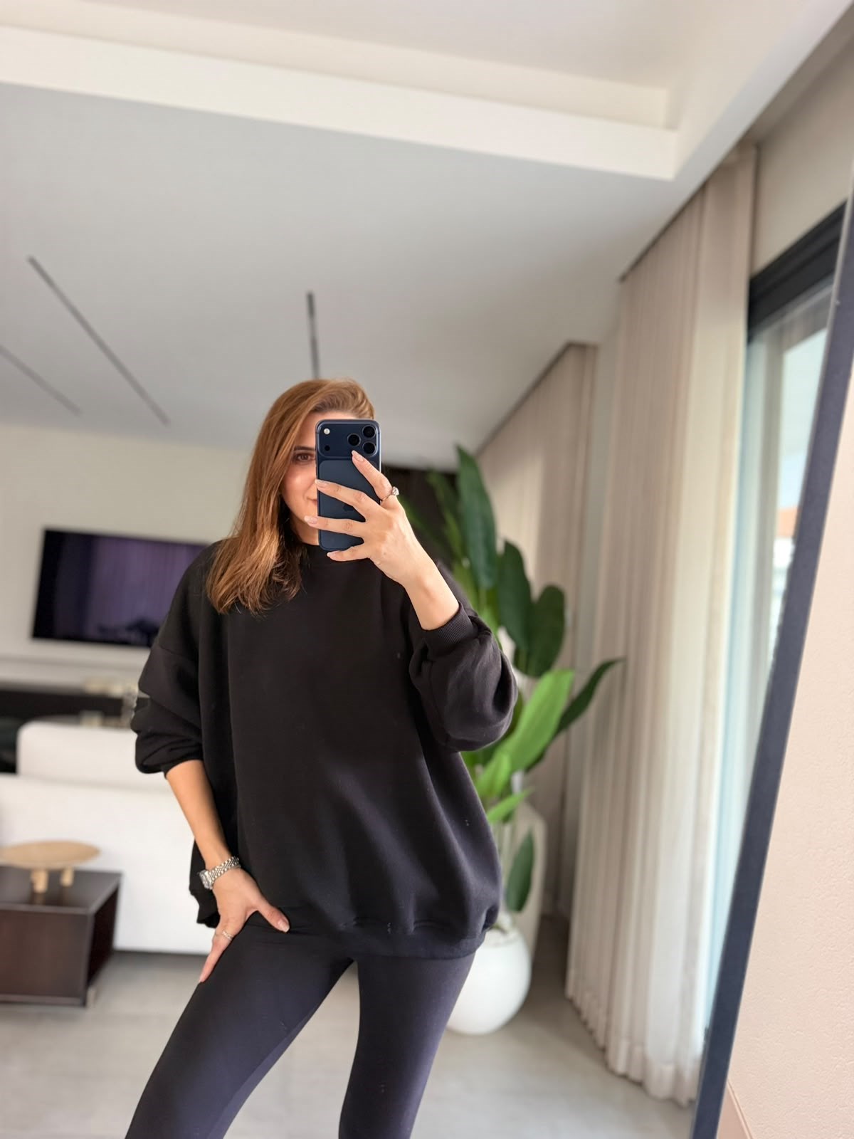Siyah Salaş Basic Sweatshırt