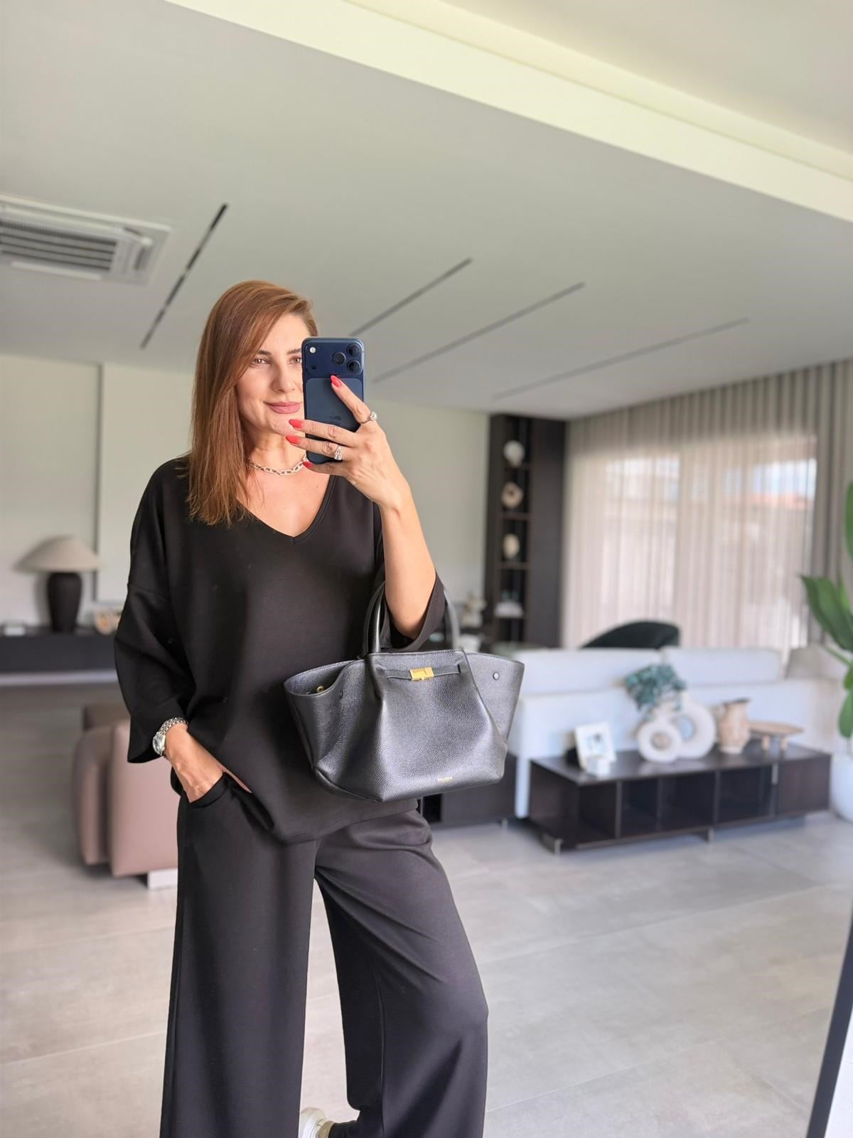 Siyah Salaş V Yaka Üst Modal Takım