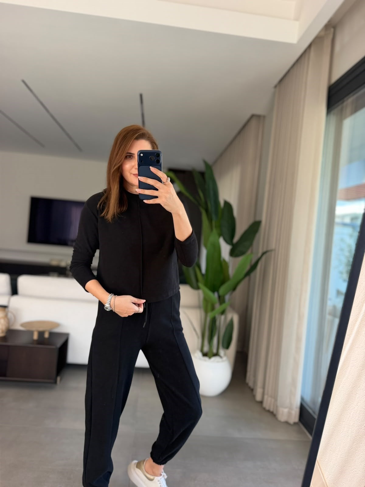 Siyah Selanik Ortası Çimalı Bluz
