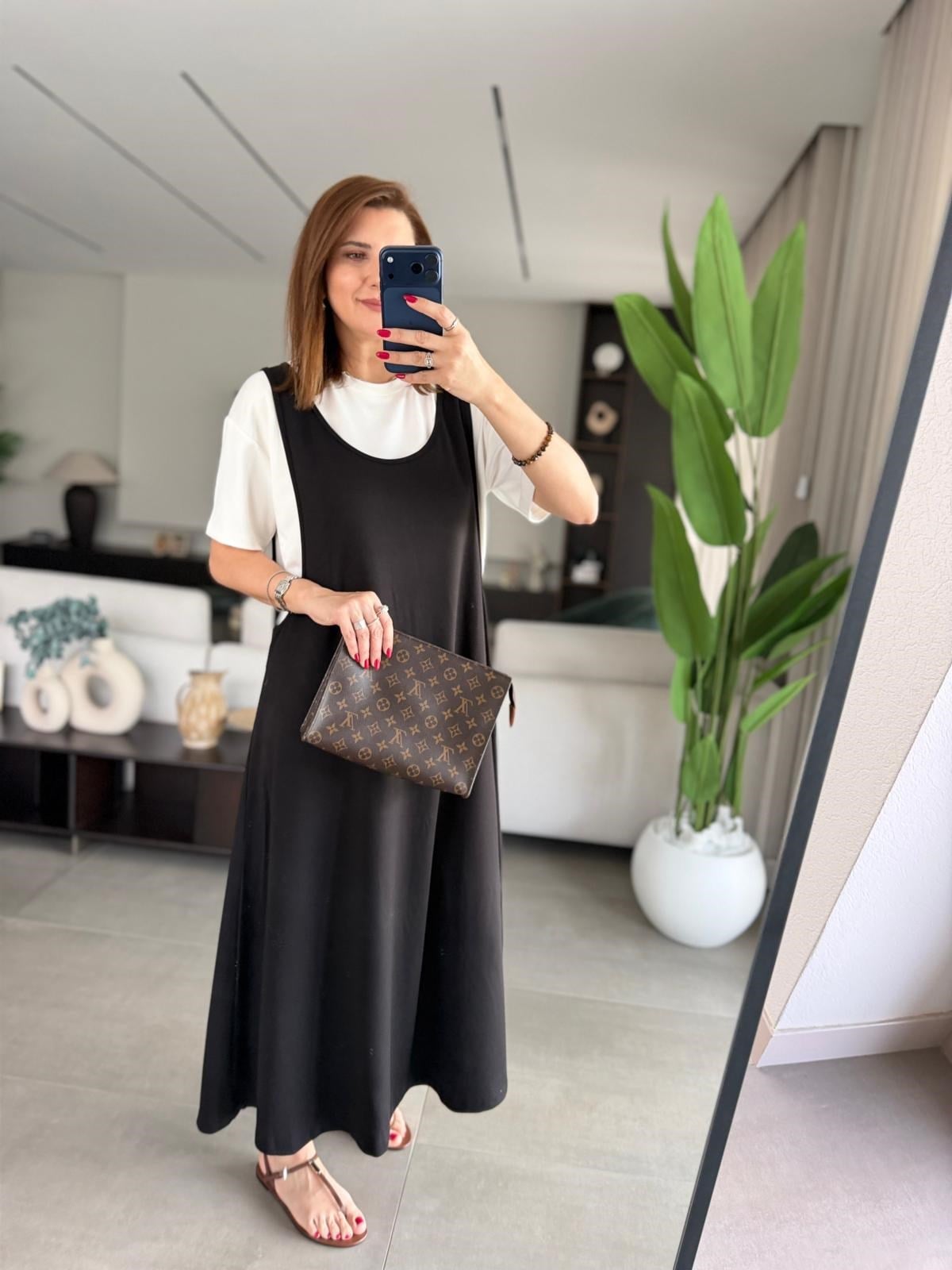 Siyah T-shirt Elbise