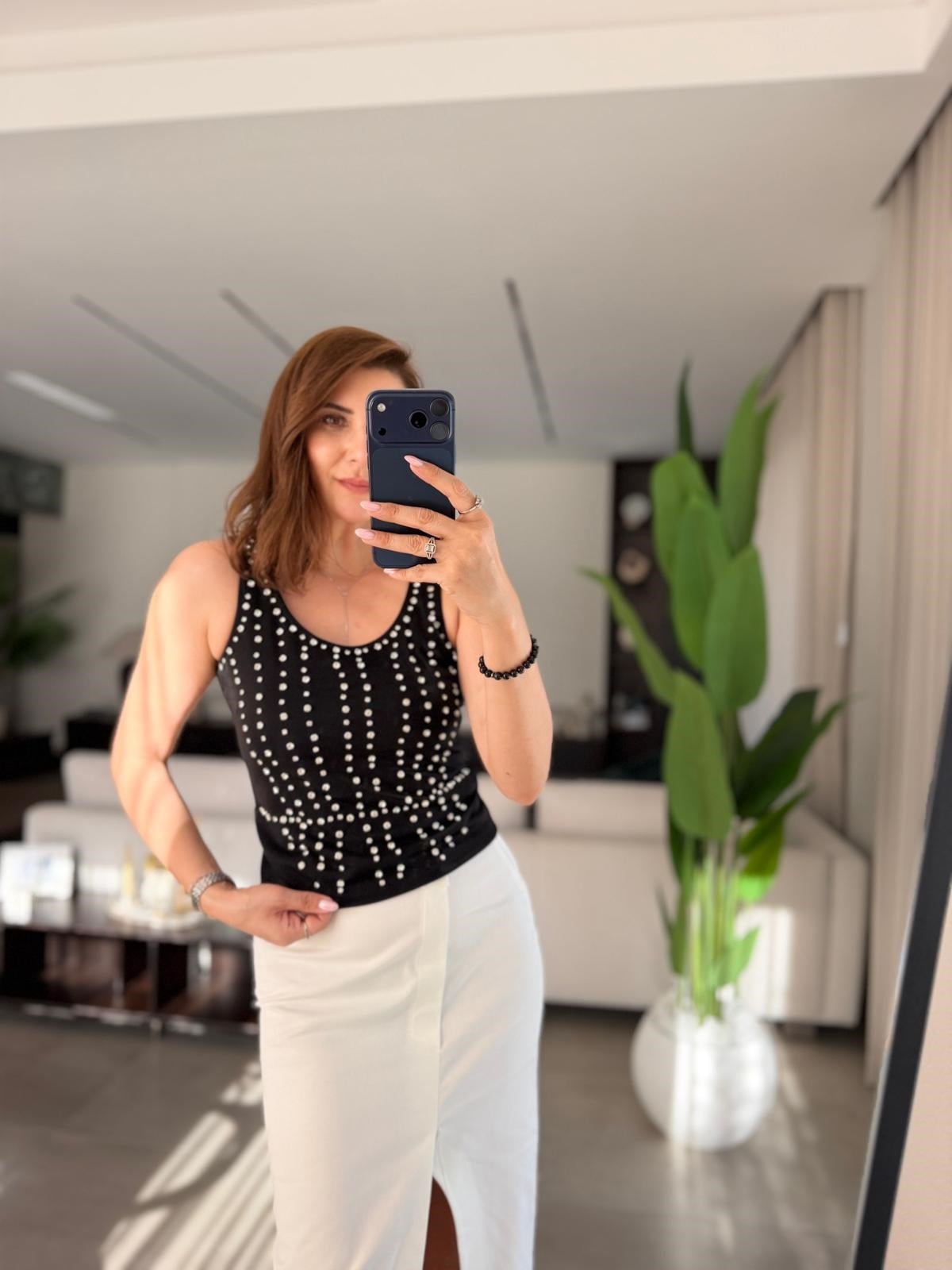 Siyah Taş İşlemeli Kolsuz Bluz