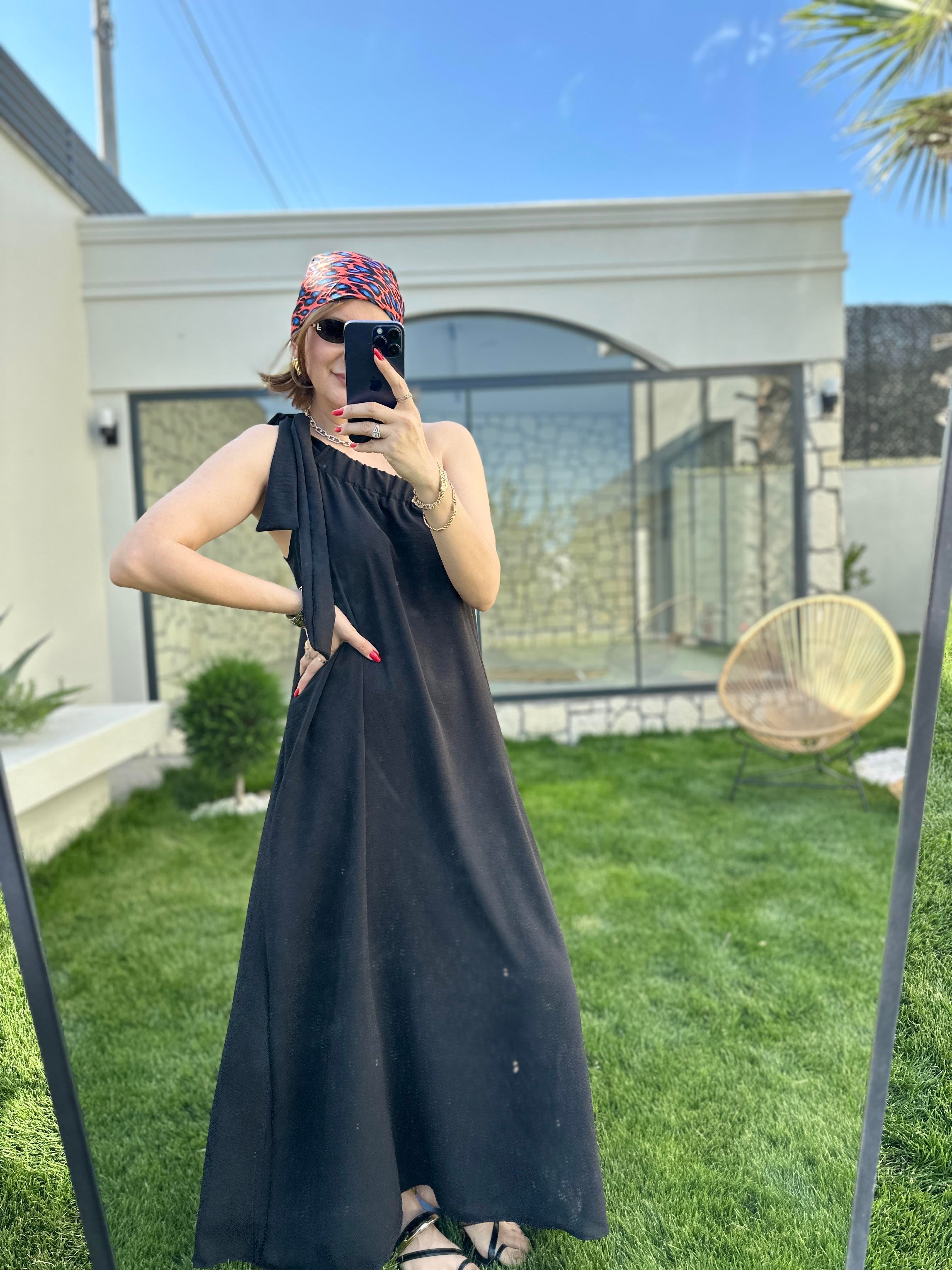 Siyah Tek Omuz Elbise