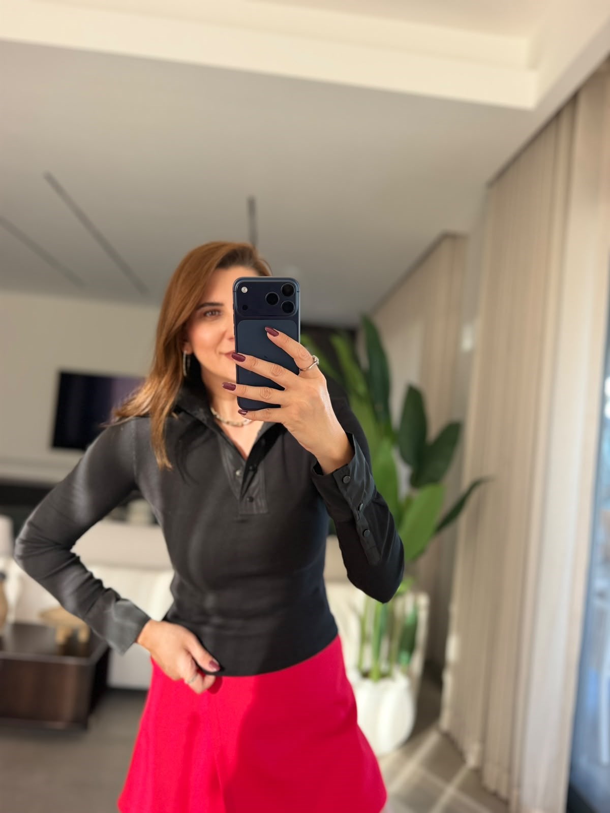 Siyah Yaka Çıtçıtlı Fitilli Bluz