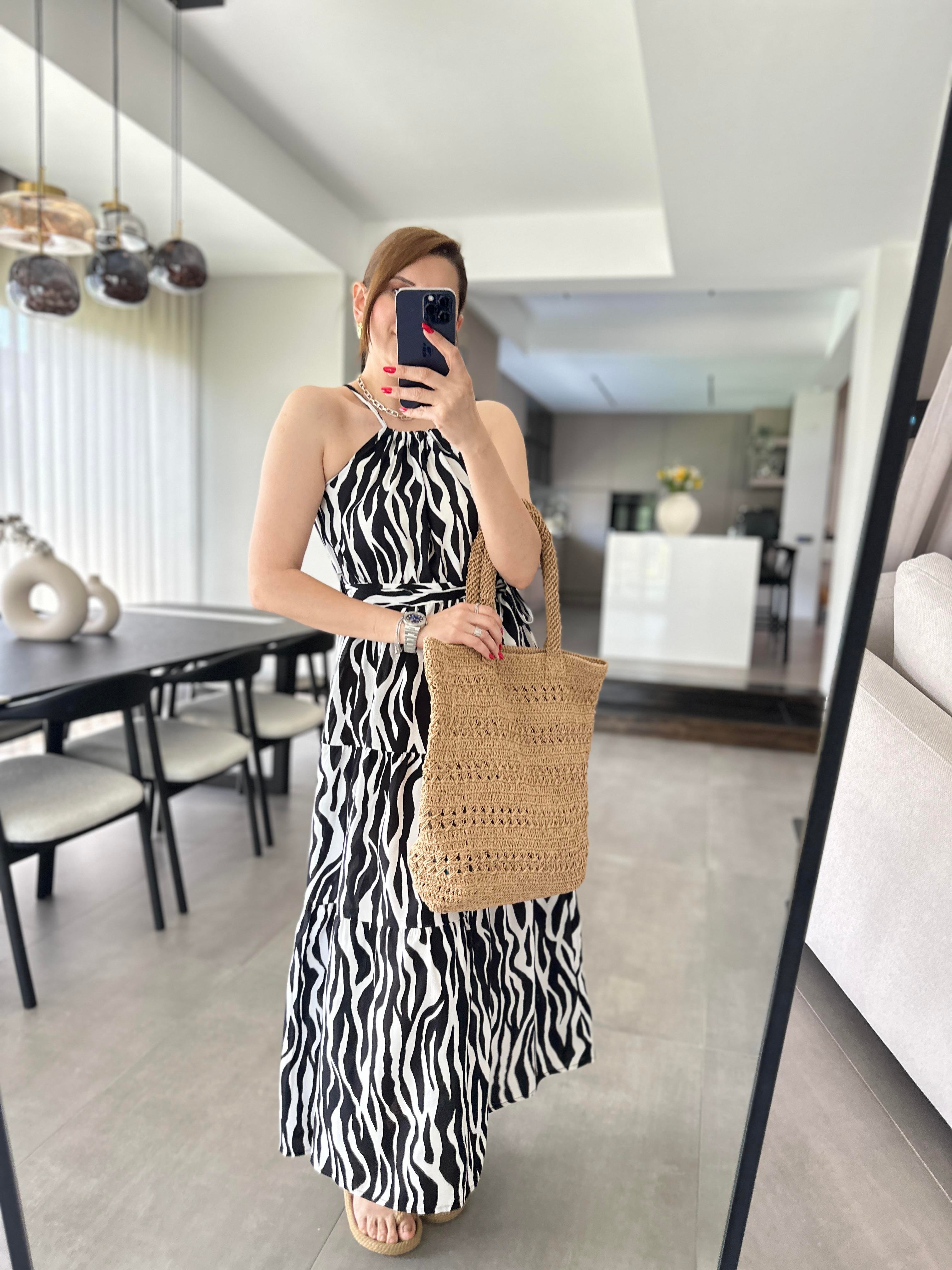Siyah Zebra Desenli Boyundan Bağlamalı Elbise