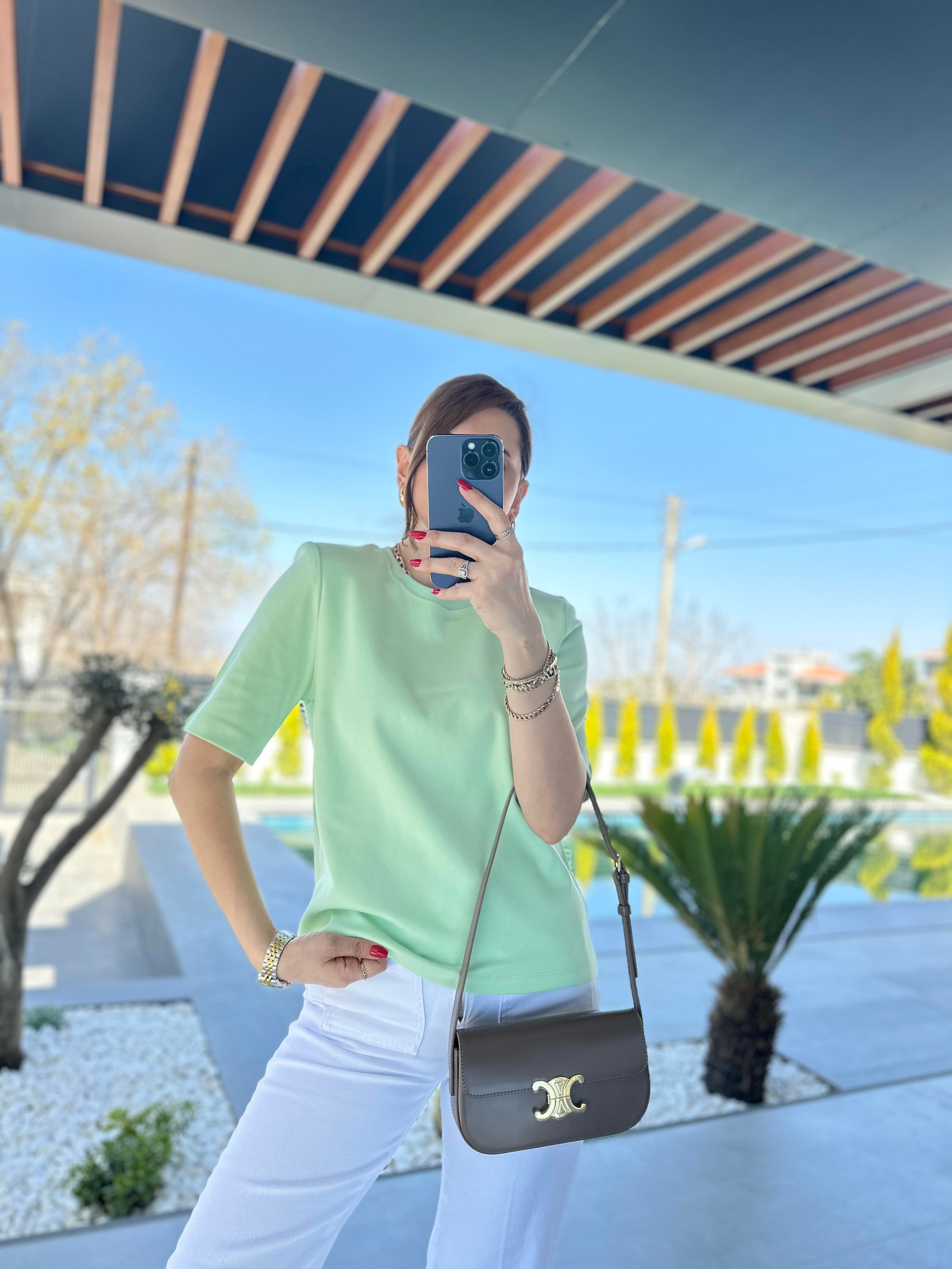 Vatkalı Kısa Kol T-shirt