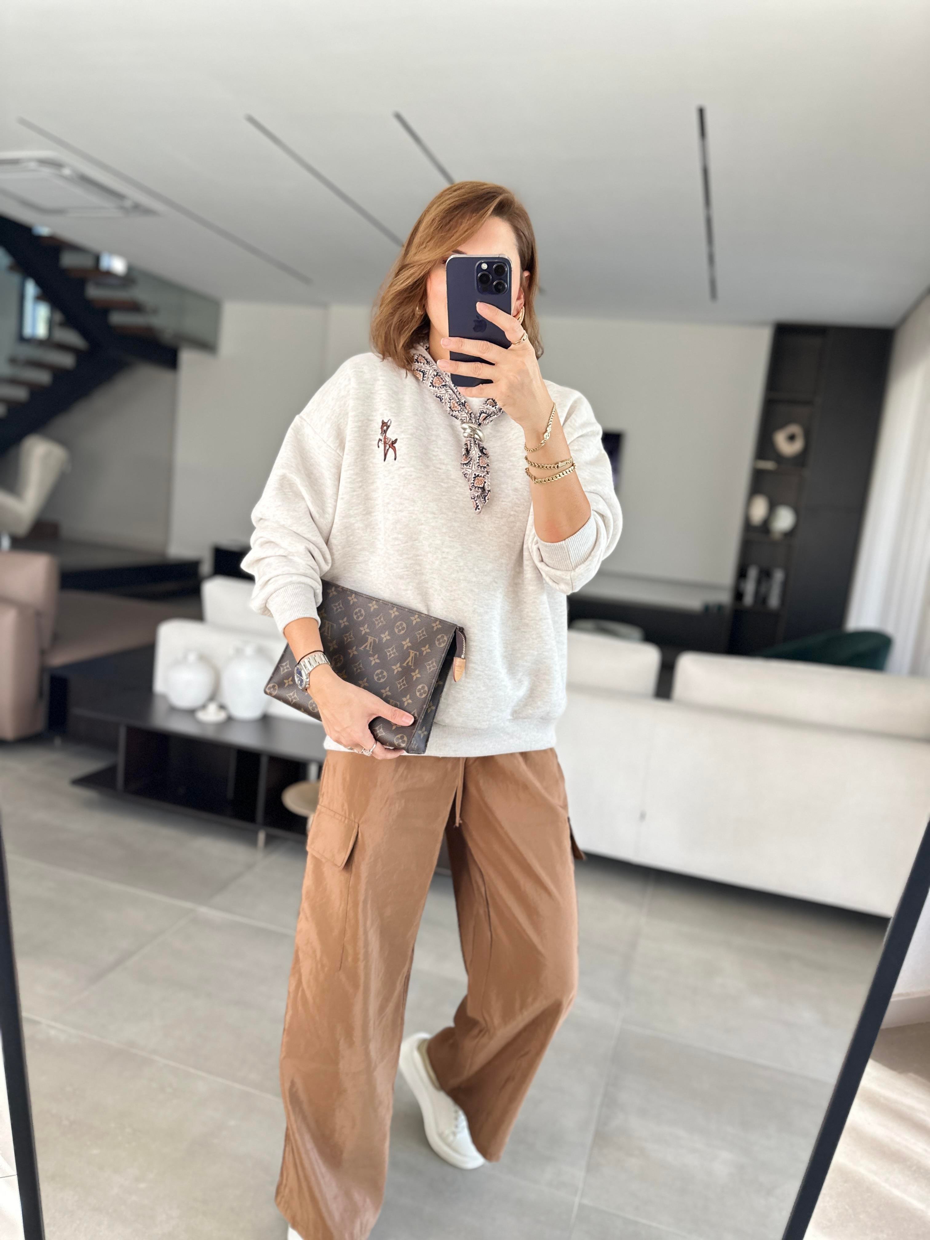 Yaka Fular Detaylı Sweat