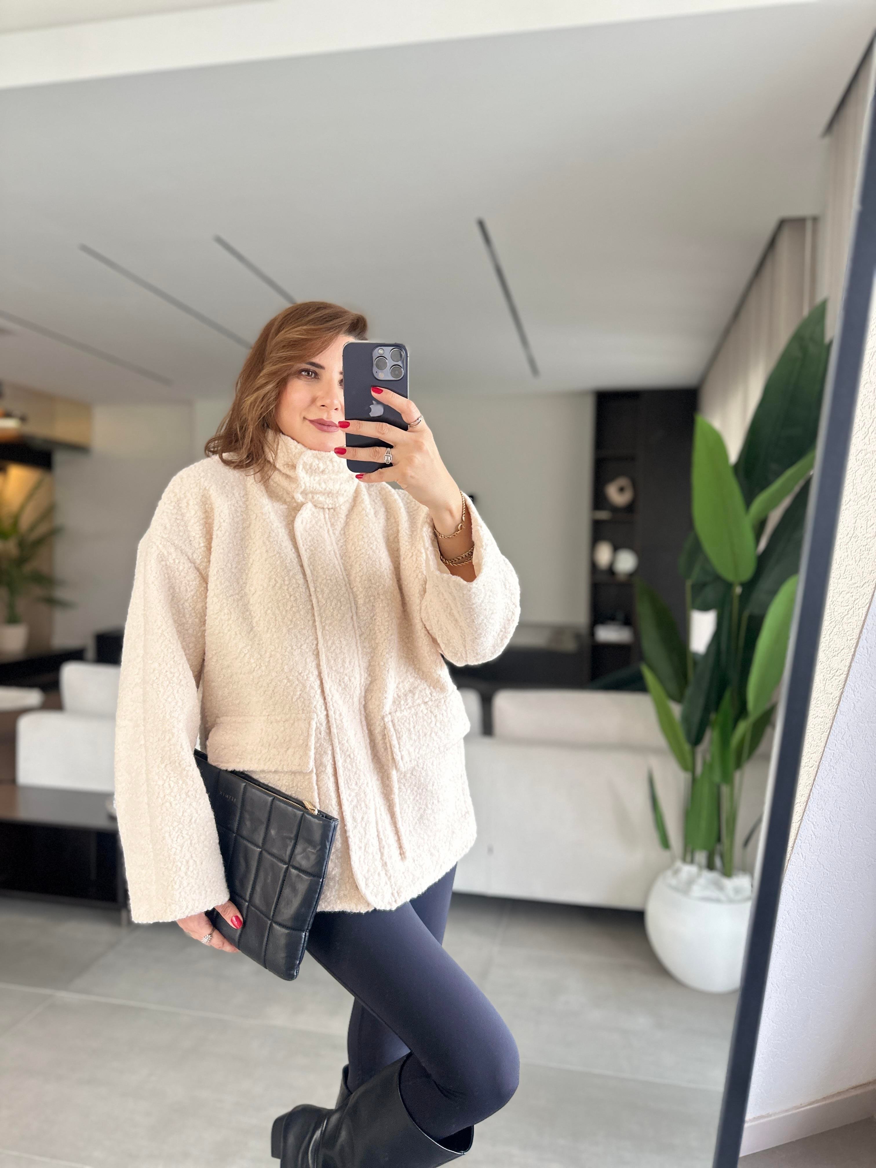 Yaka Lastik Detaylı Kaşe Kaban