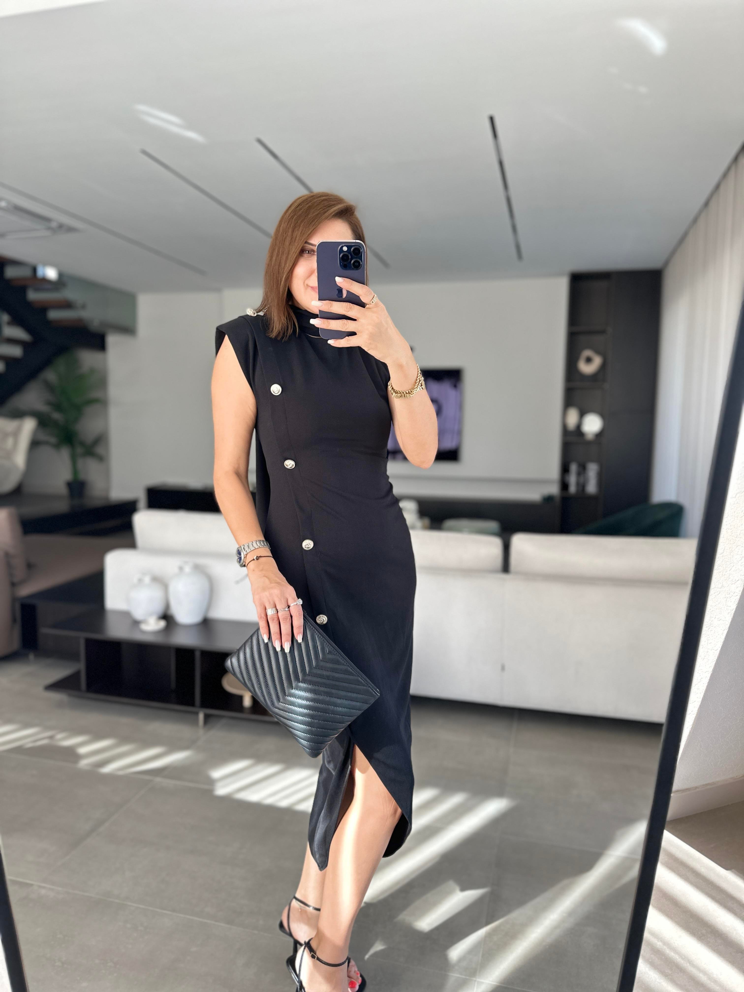 Yandan Düğmeli Crep Kumaş Elbise